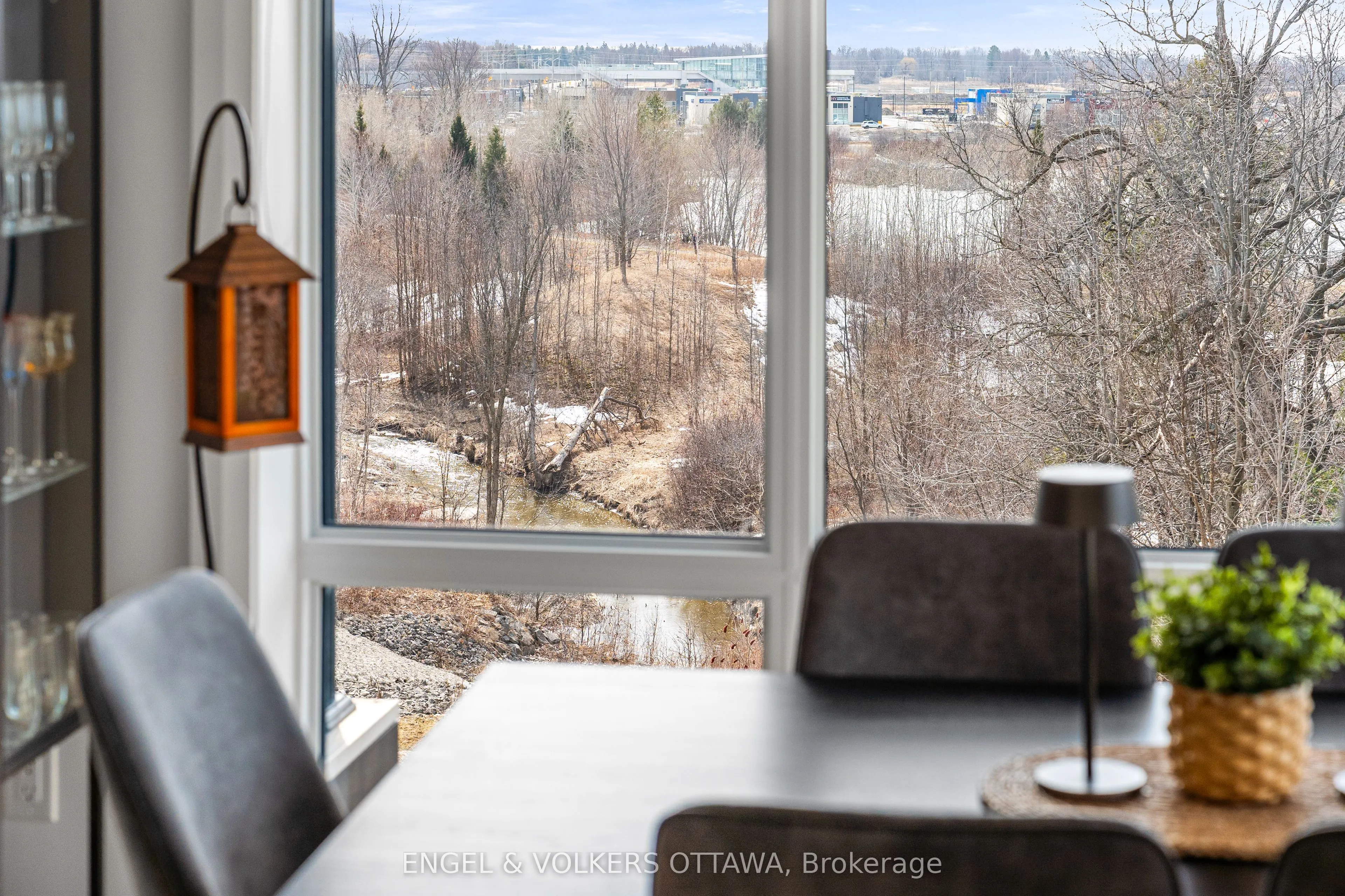 110 Cortile Private #402