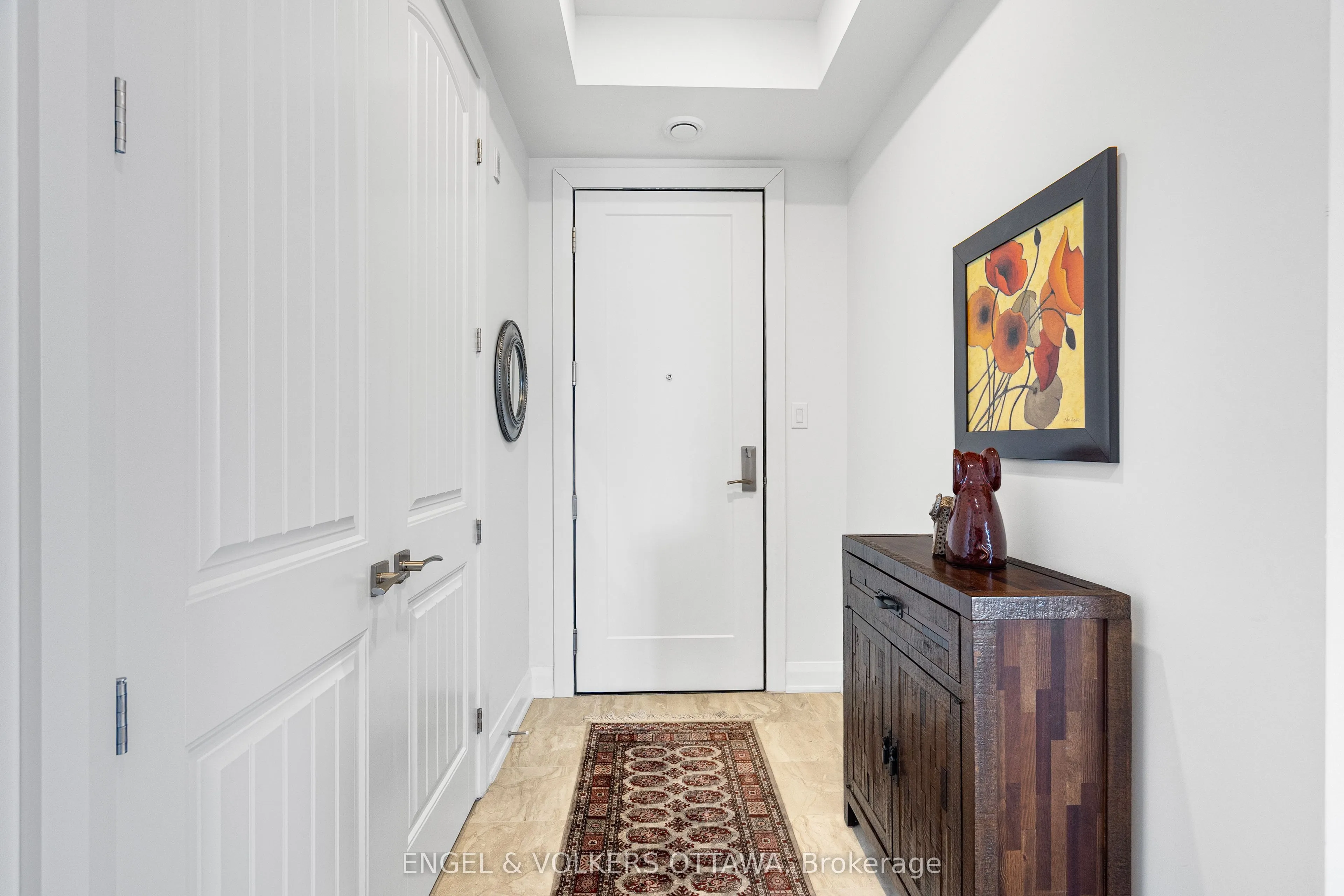 110 Cortile Private #402