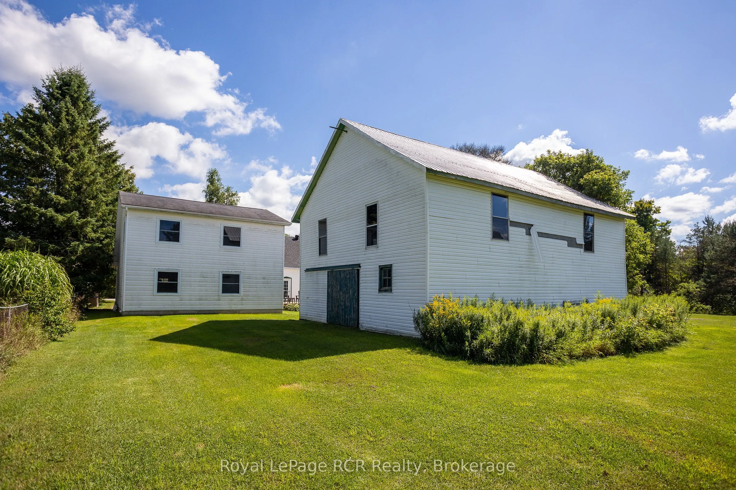 580283 Sideroad 60