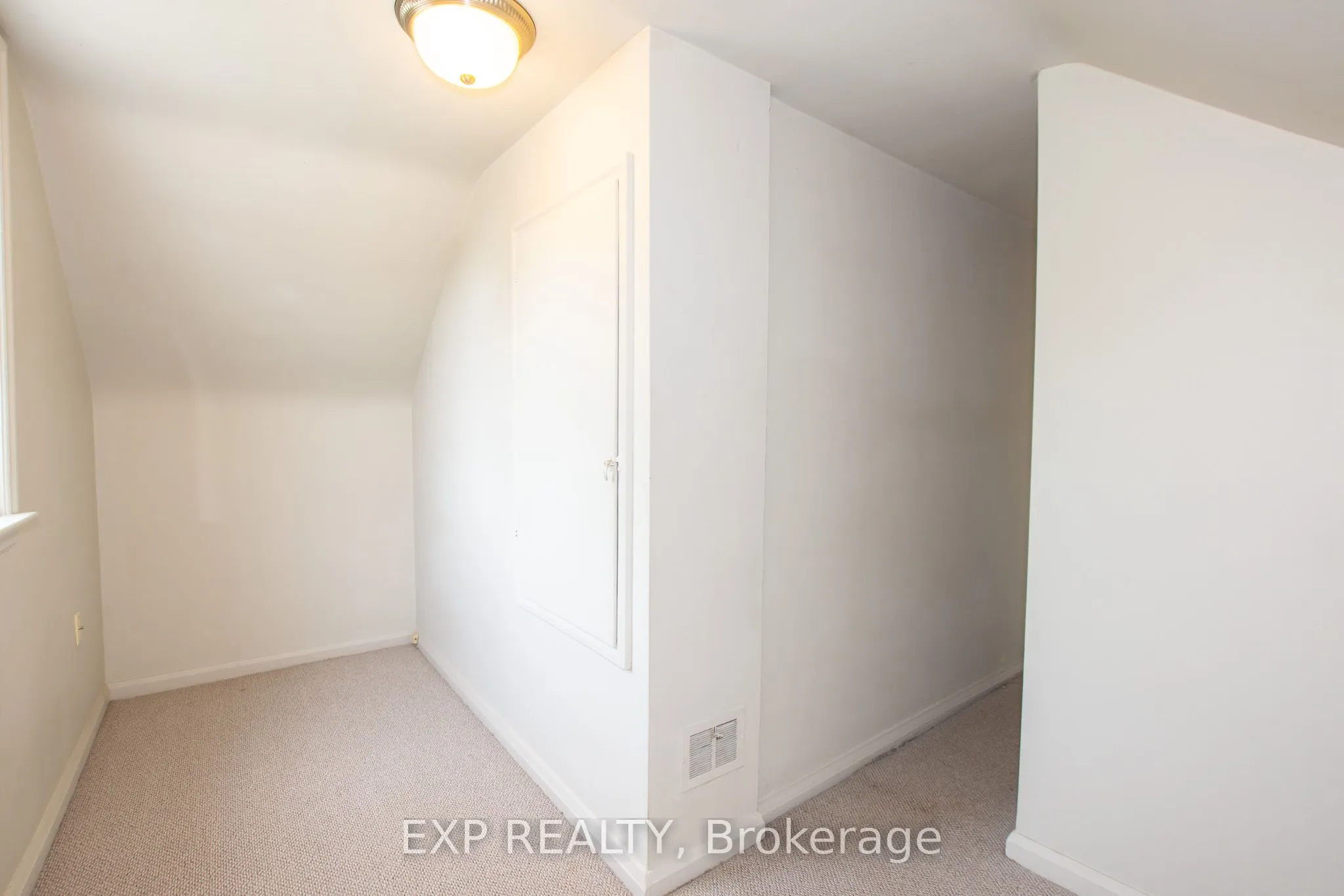 106 Haig Street