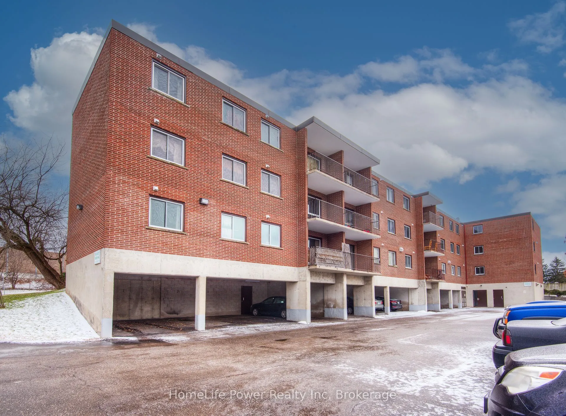 4 Avalon Place #303