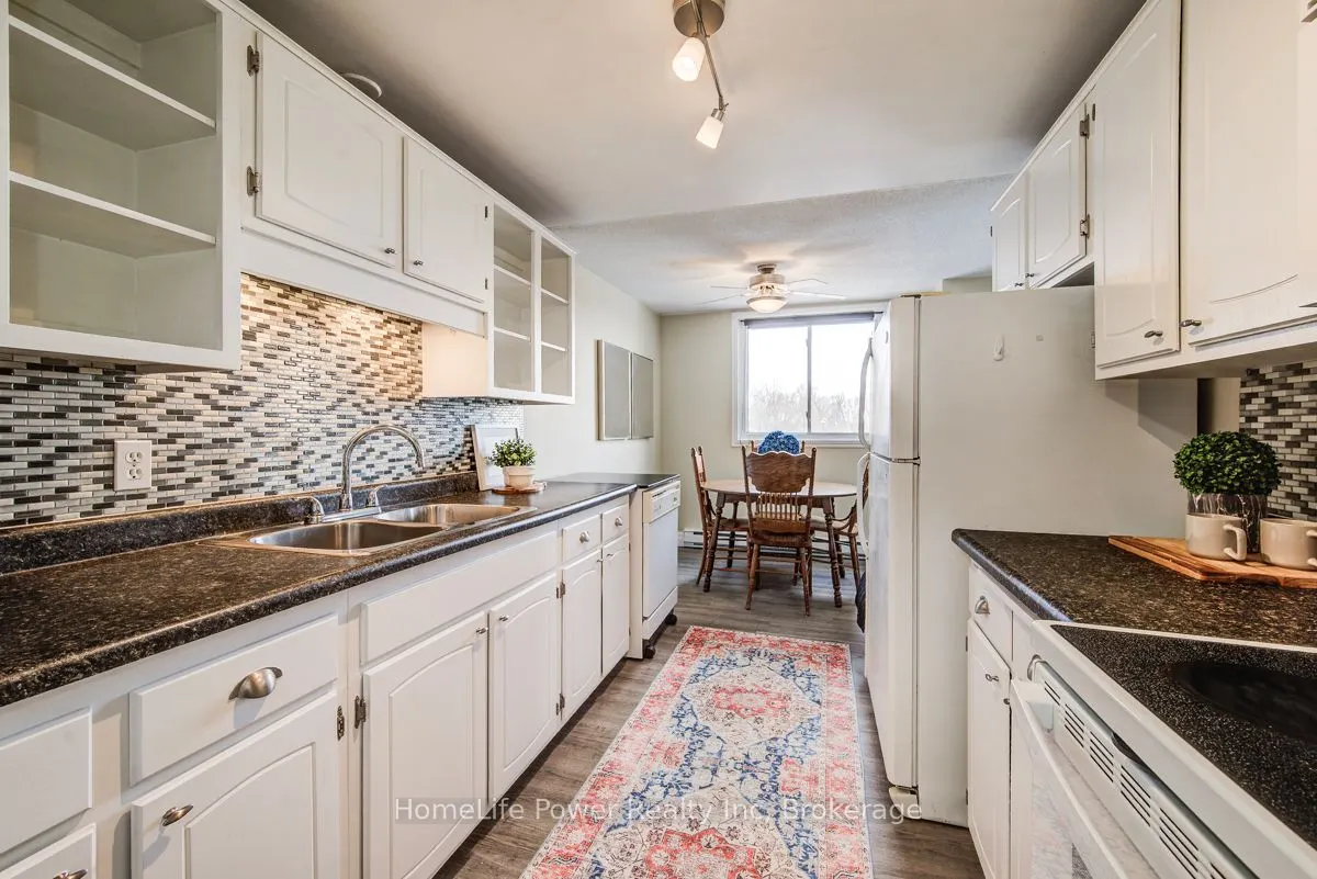 4 Avalon Place #303