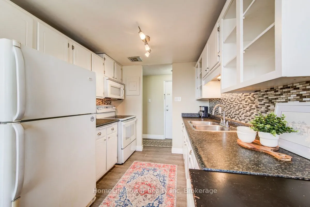 4 Avalon Place #303