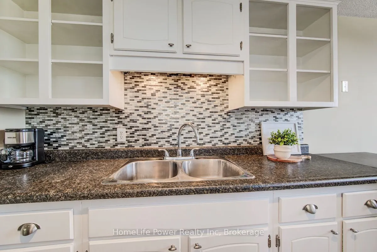 4 Avalon Place #303