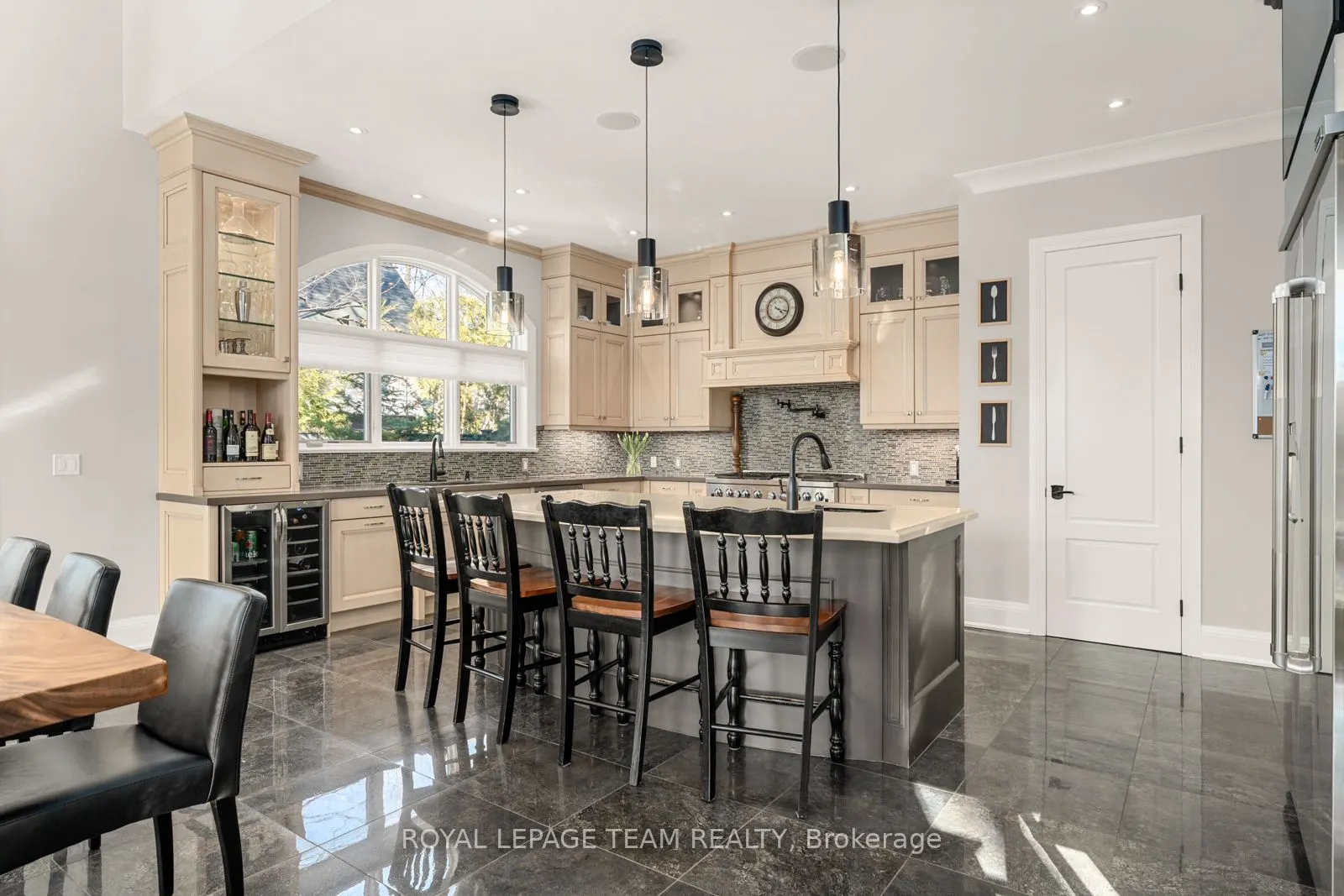 77 Placel Road