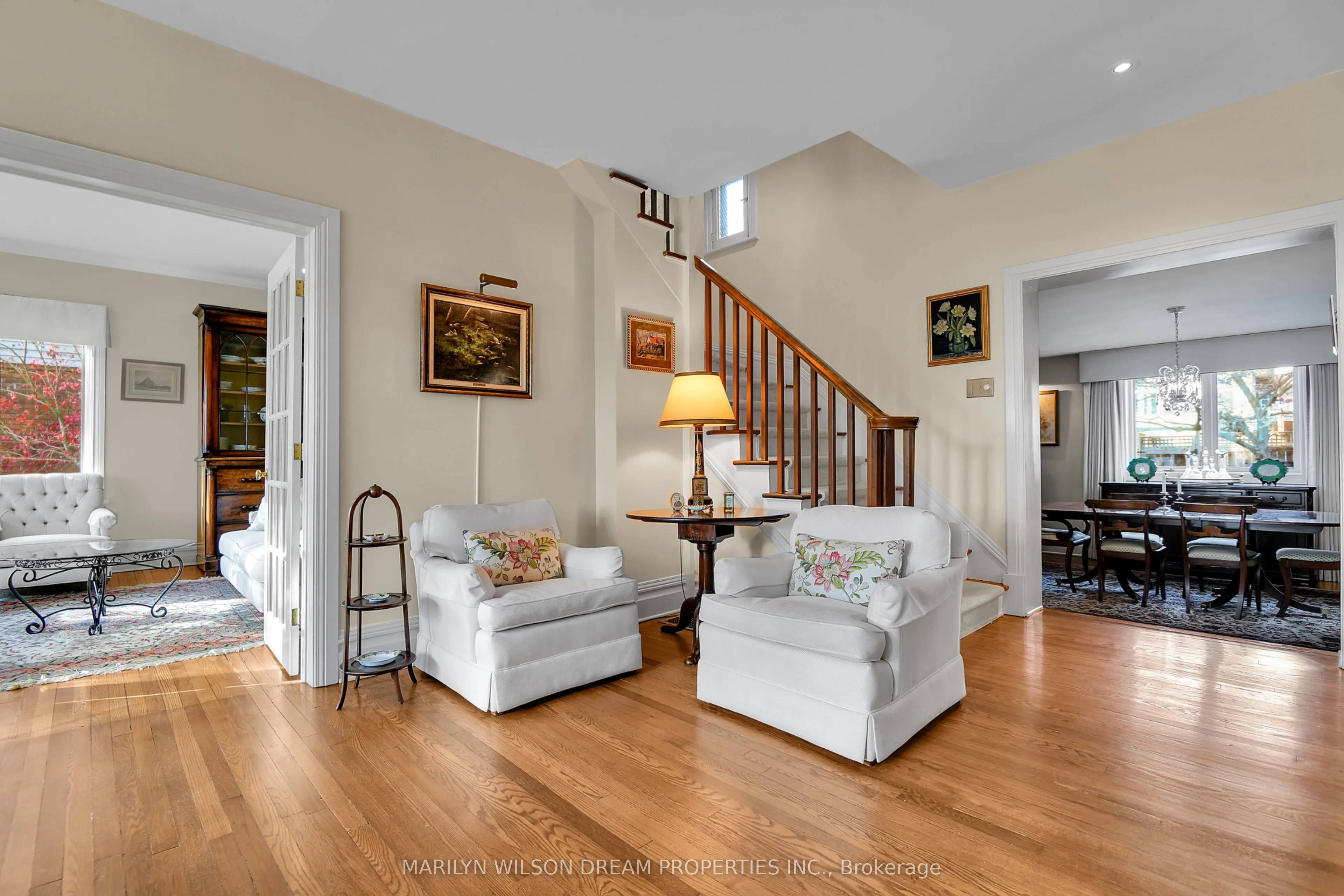 598 Queen Elizabeth Drive