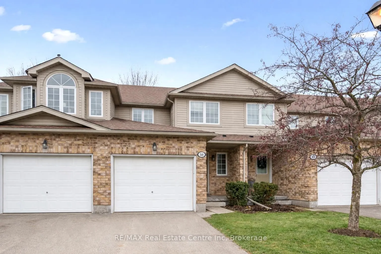 210 DAWN Avenue #38