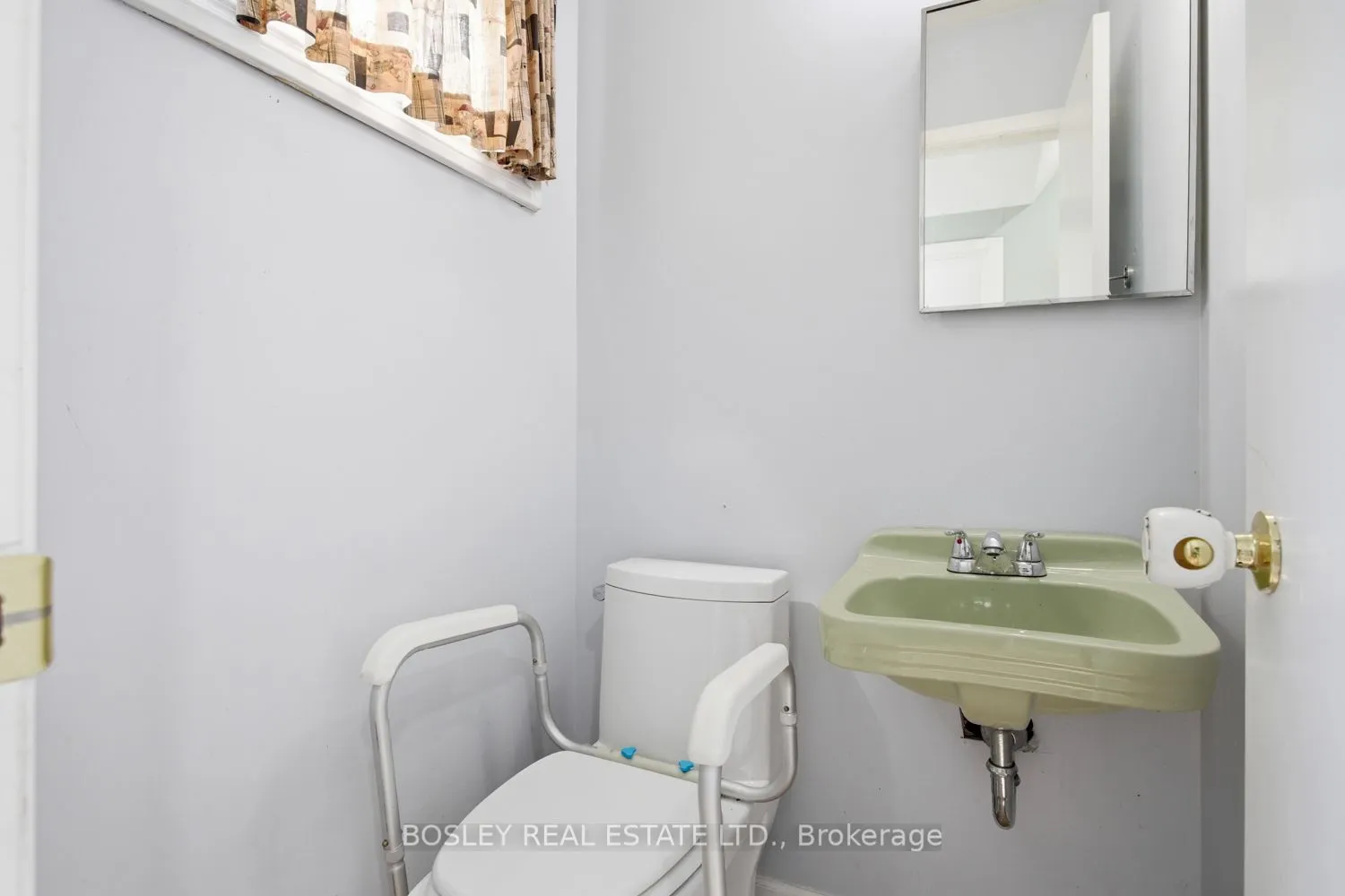 32A Crossley Drive