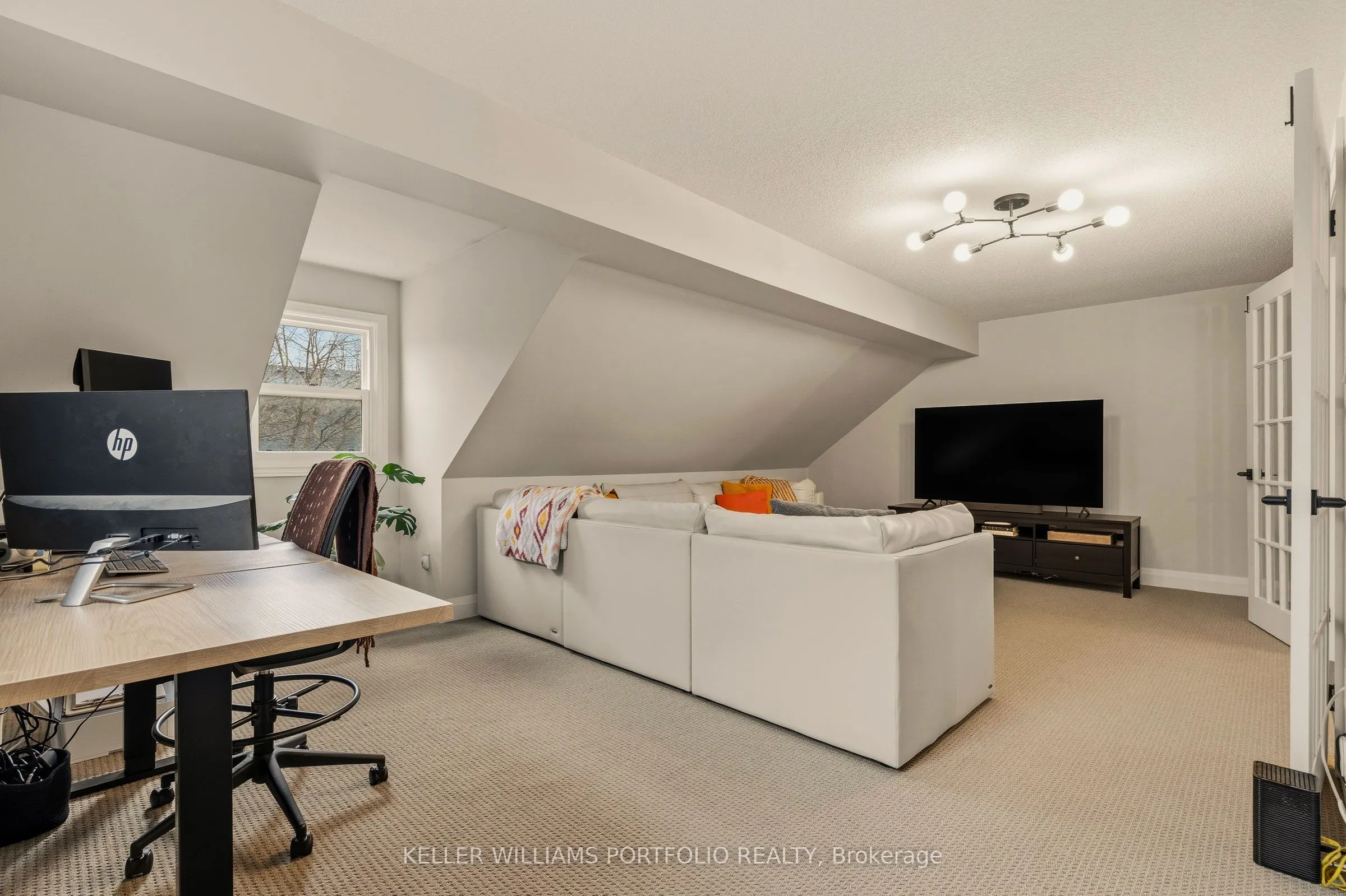 50 Edgewater Drive