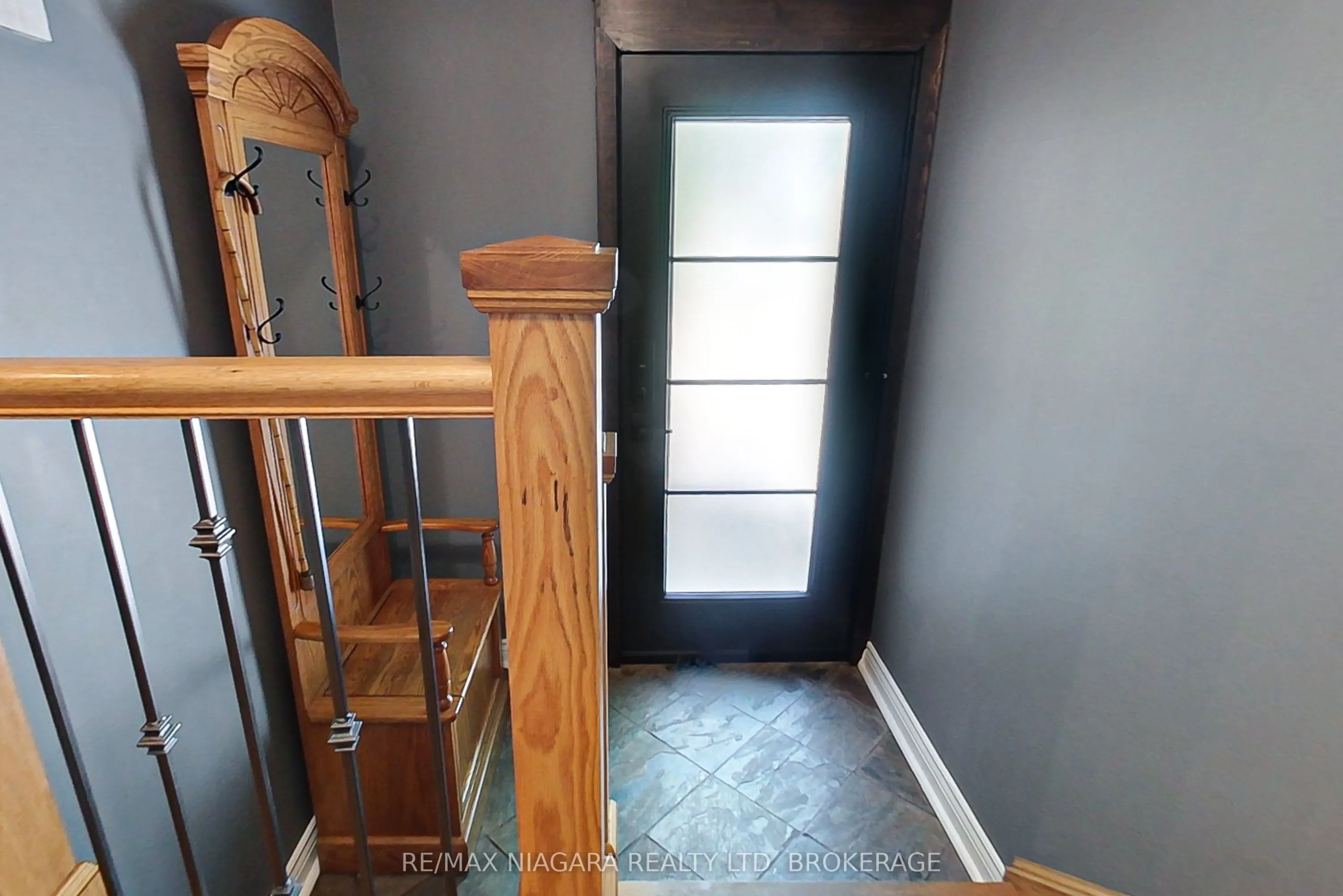 4905 Mapleview Crescent