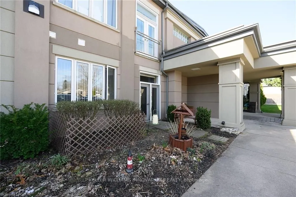 6365 Drummond Road #105