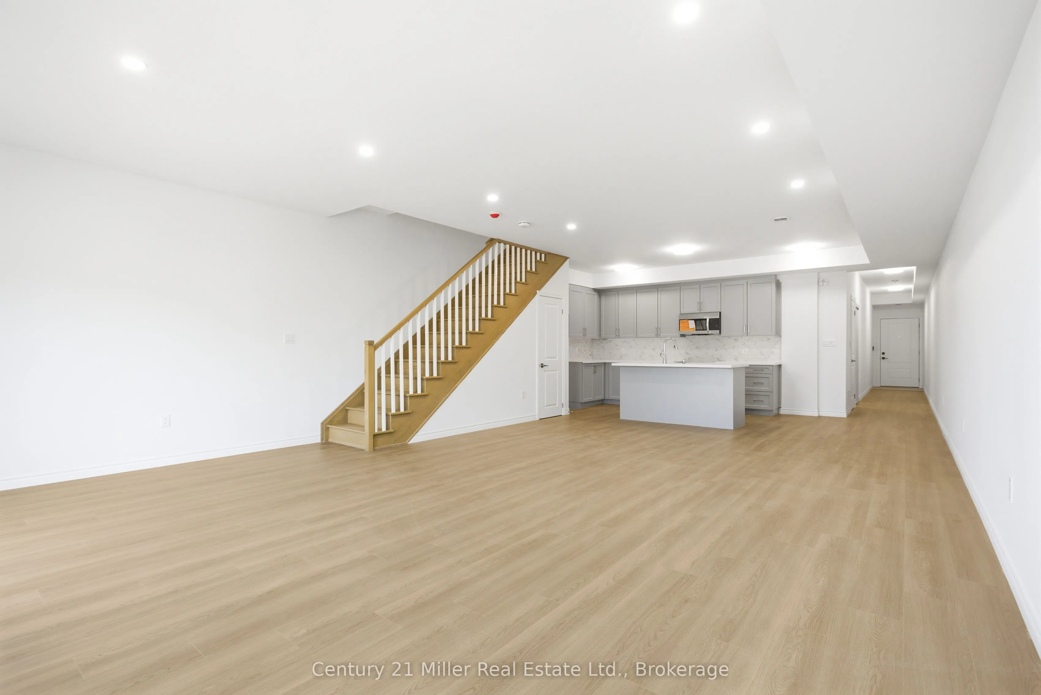 2 Slessor Boulevard #12