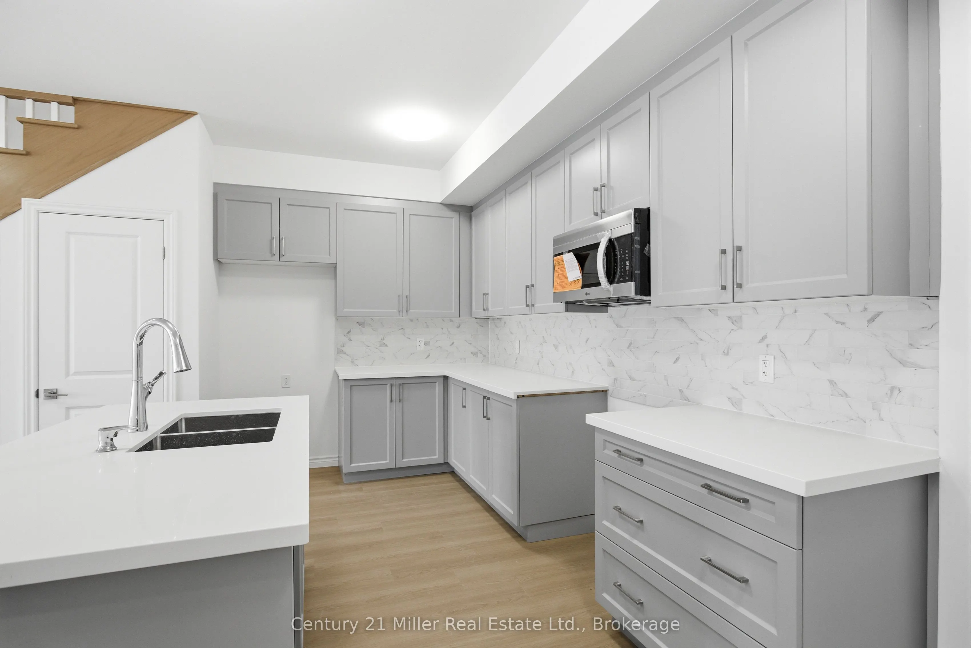 2 Slessor Boulevard #12