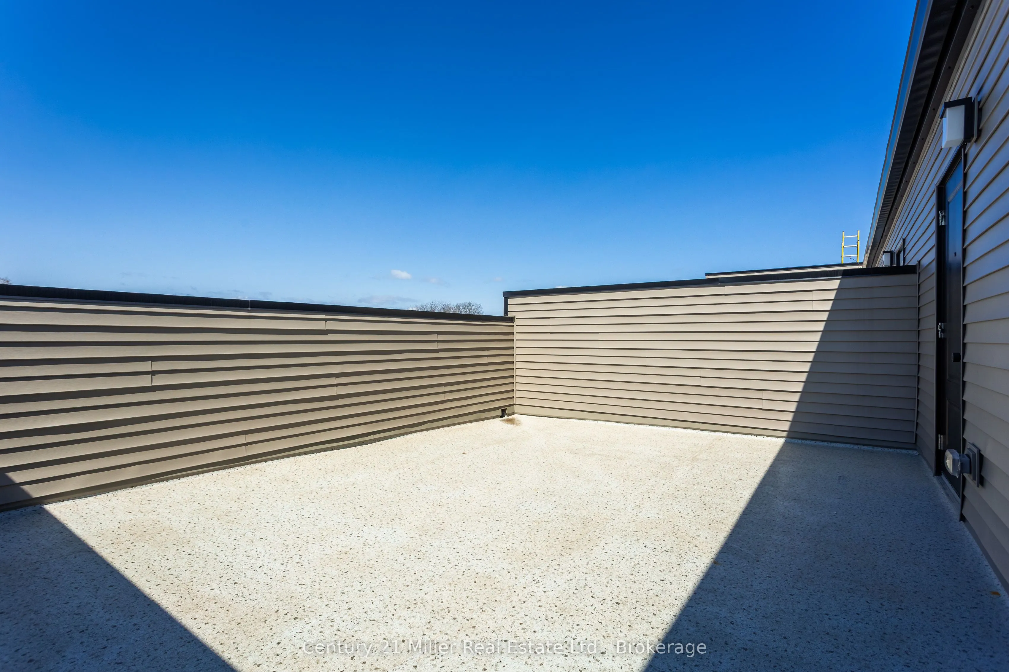 2 Slessor Boulevard #12