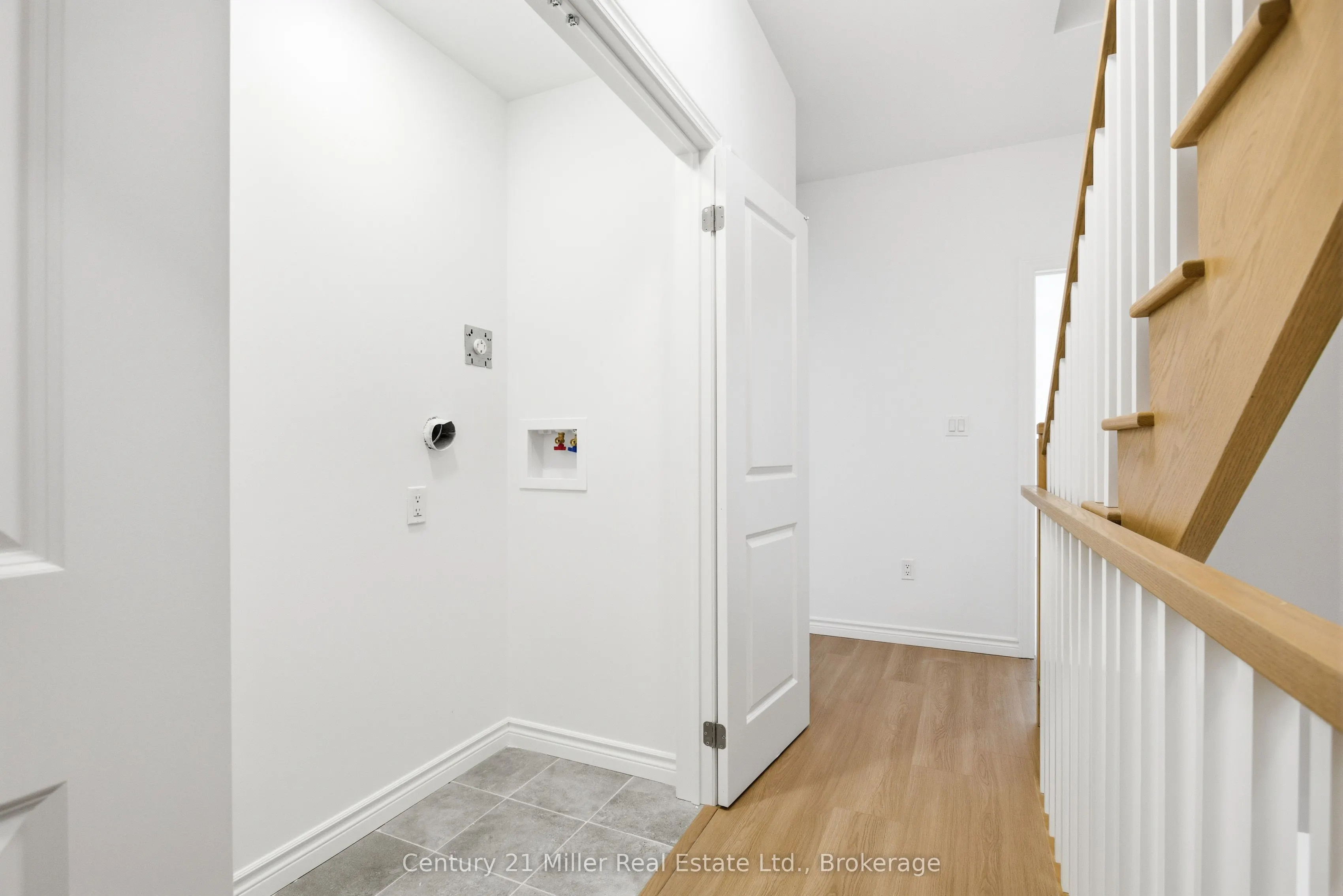 2 Slessor Boulevard #12