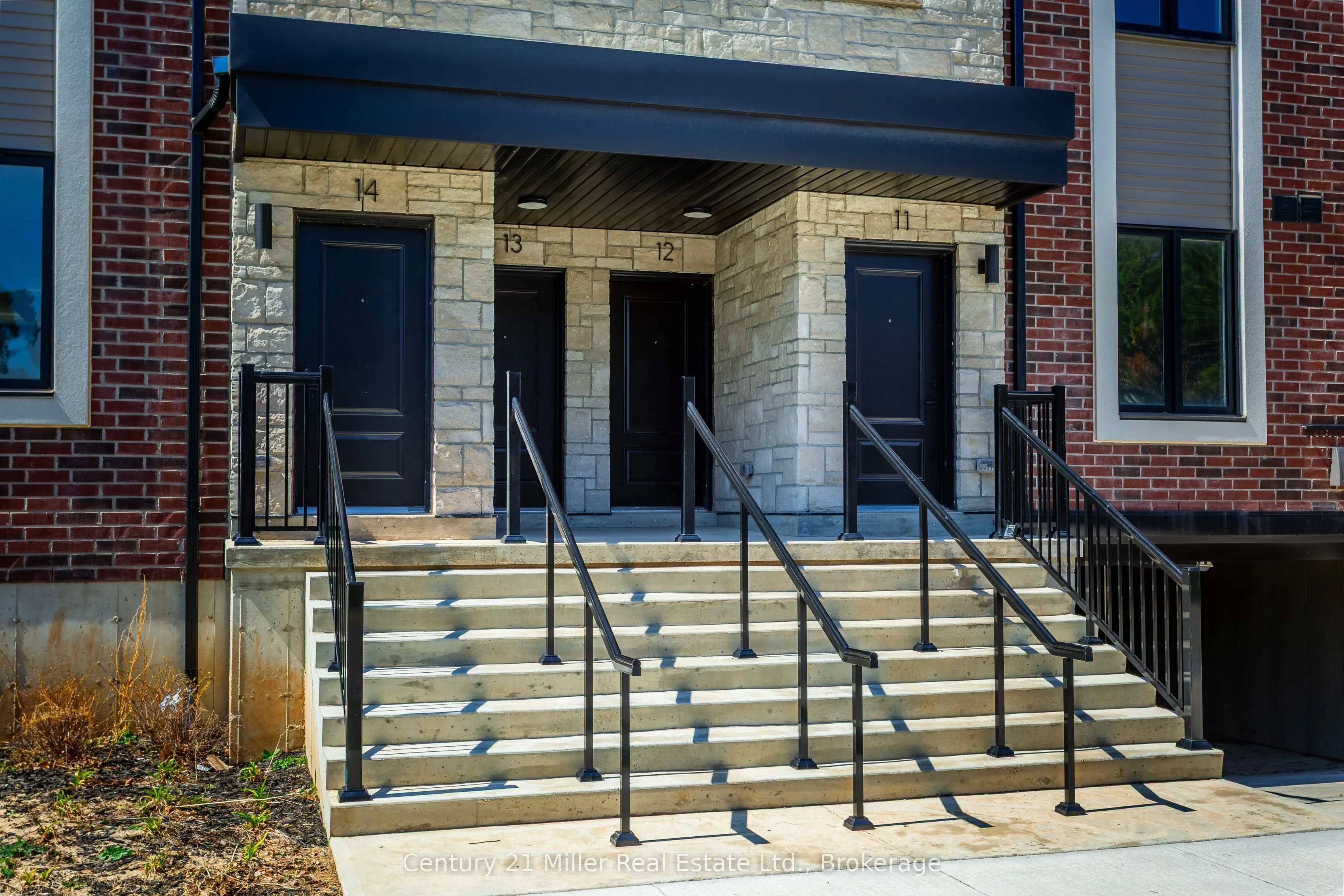2 Slessor Boulevard #12