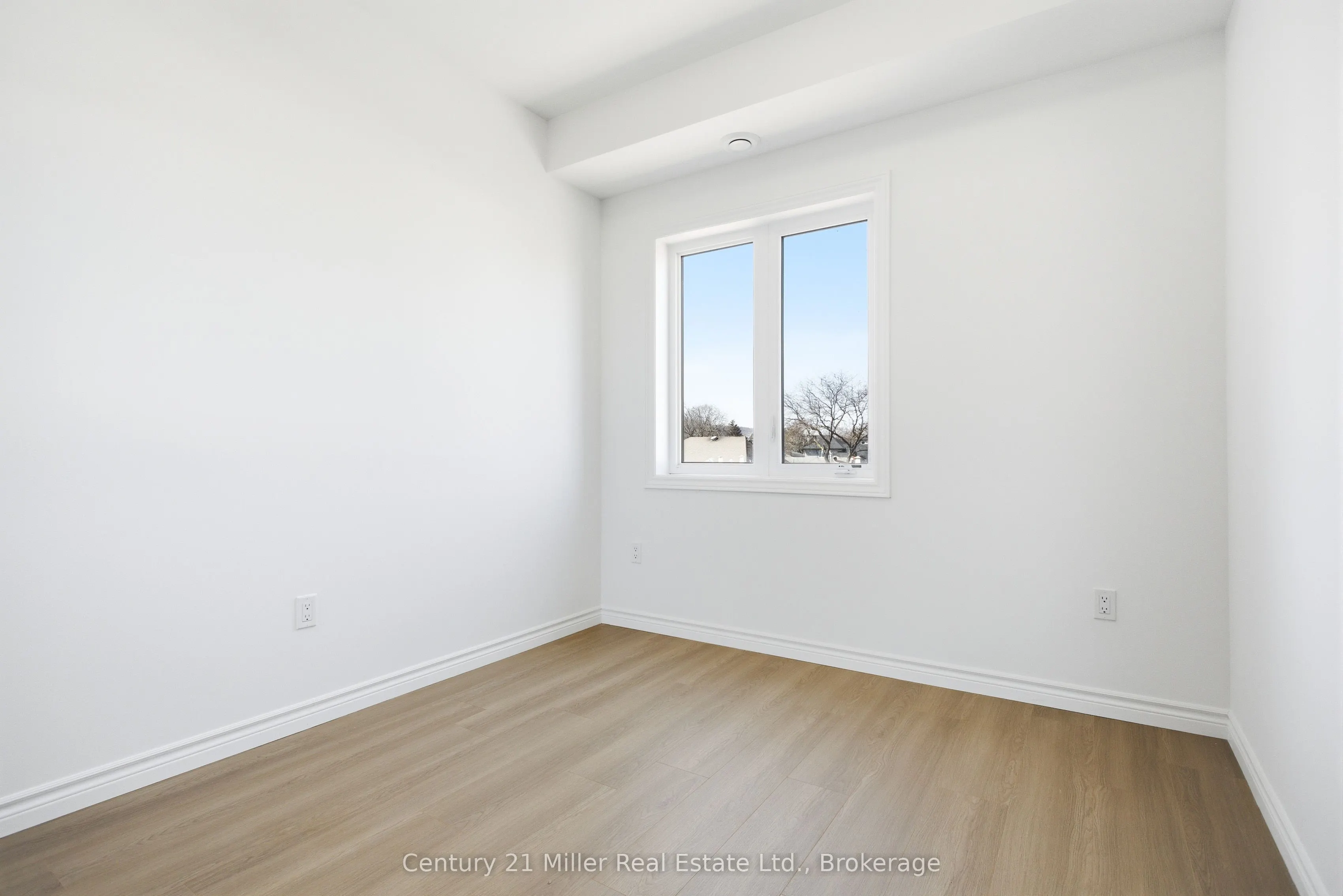 2 Slessor Boulevard #12