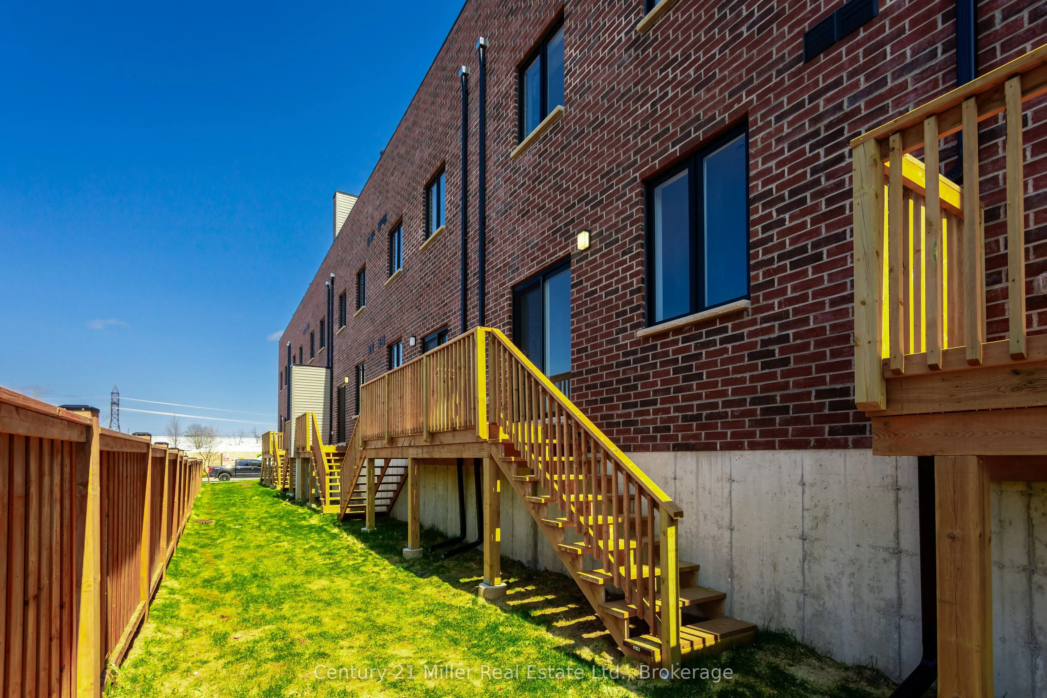 2 Slessor Boulevard #12