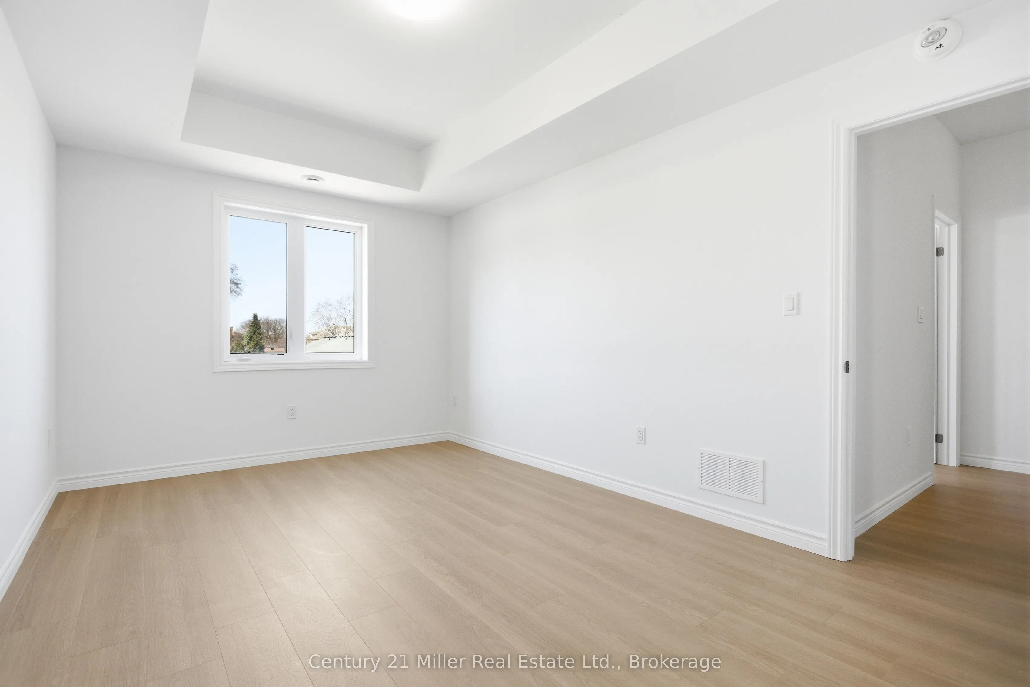 2 Slessor Boulevard #12