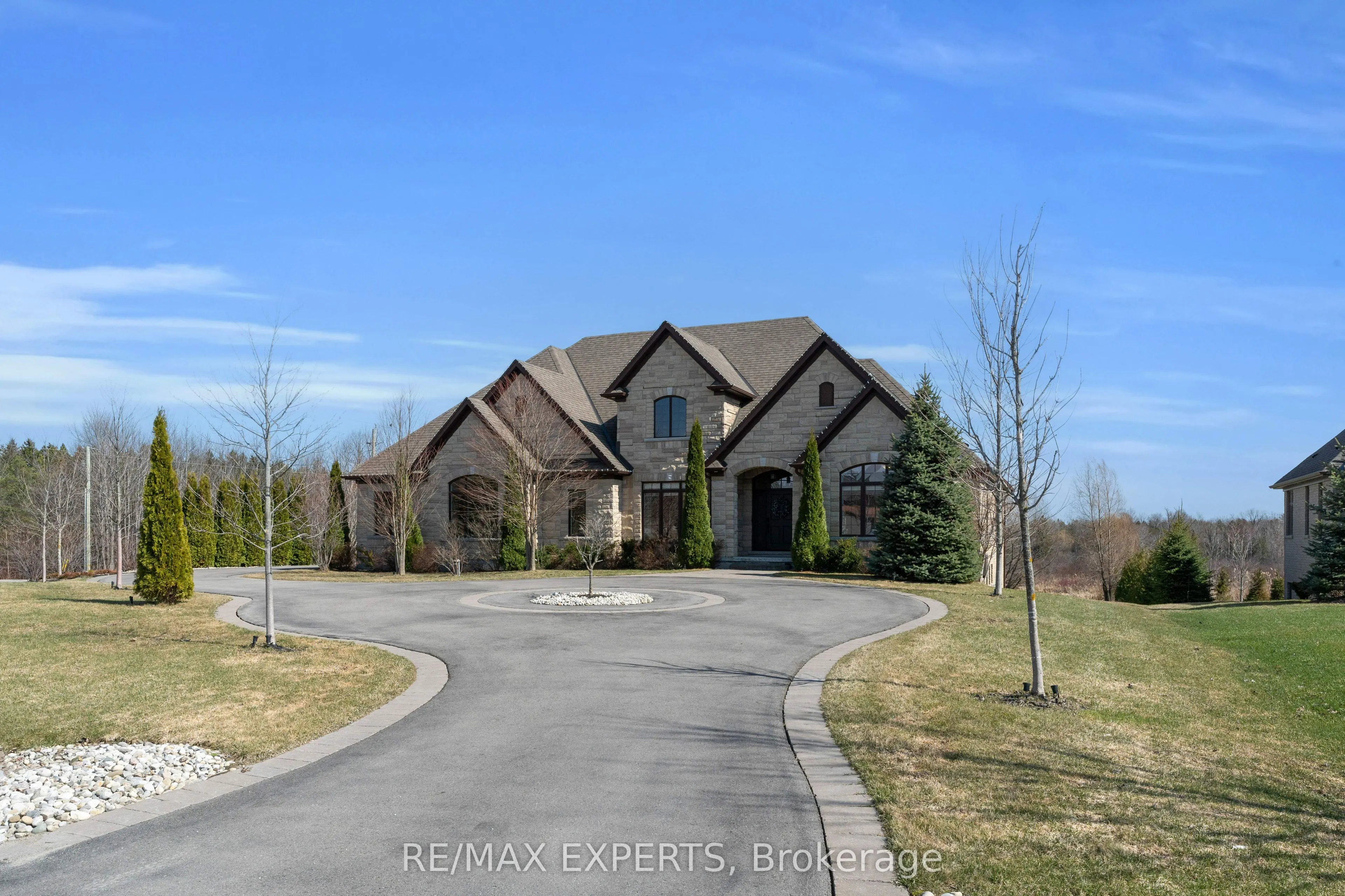 10 Old Ruby Lane