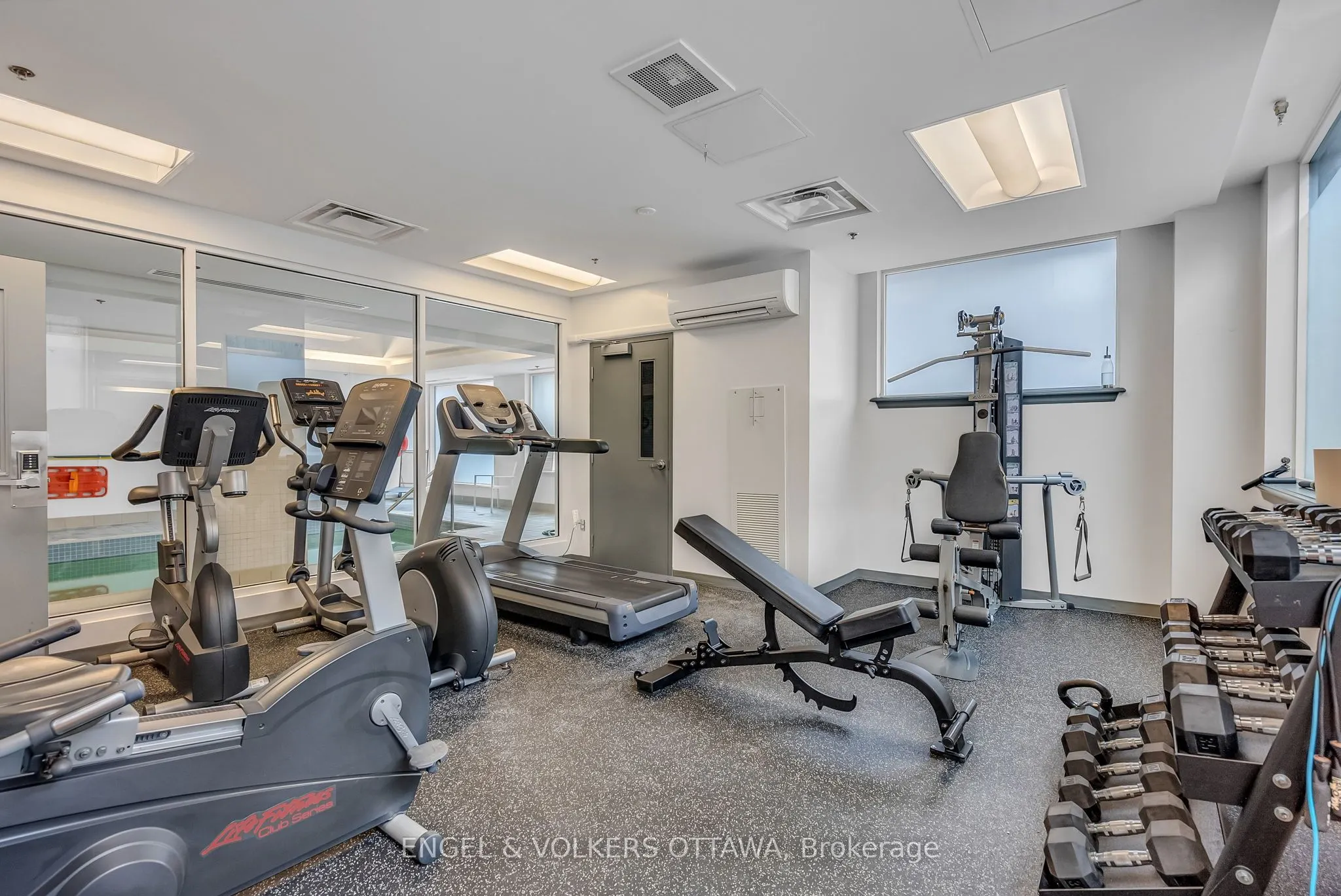 238 Besserer Street #811