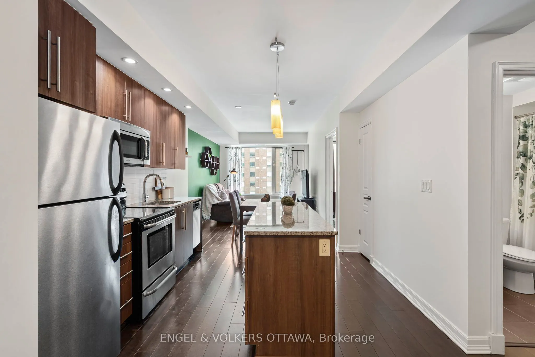 238 Besserer Street #811