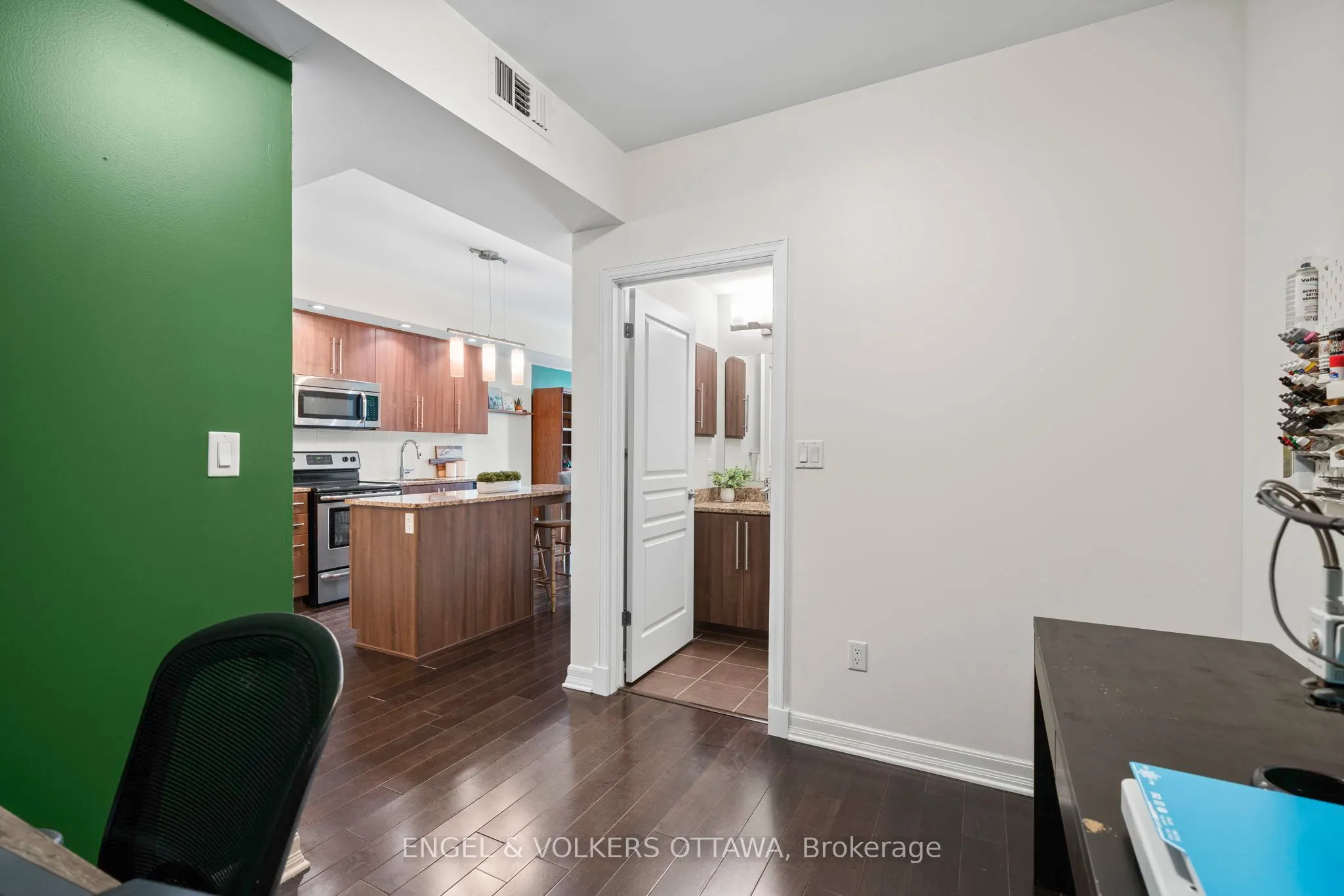 238 Besserer Street #811