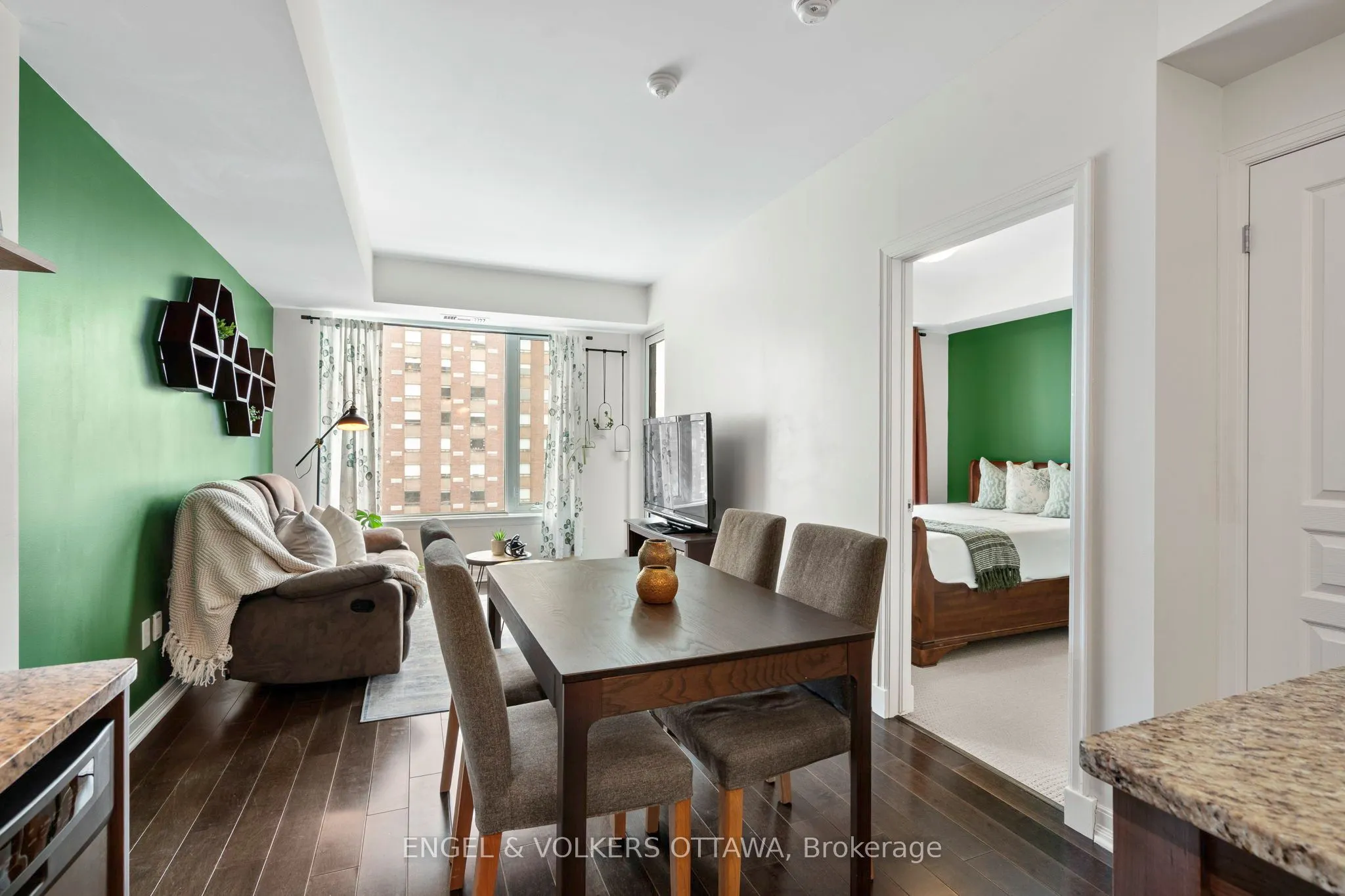 238 Besserer Street #811