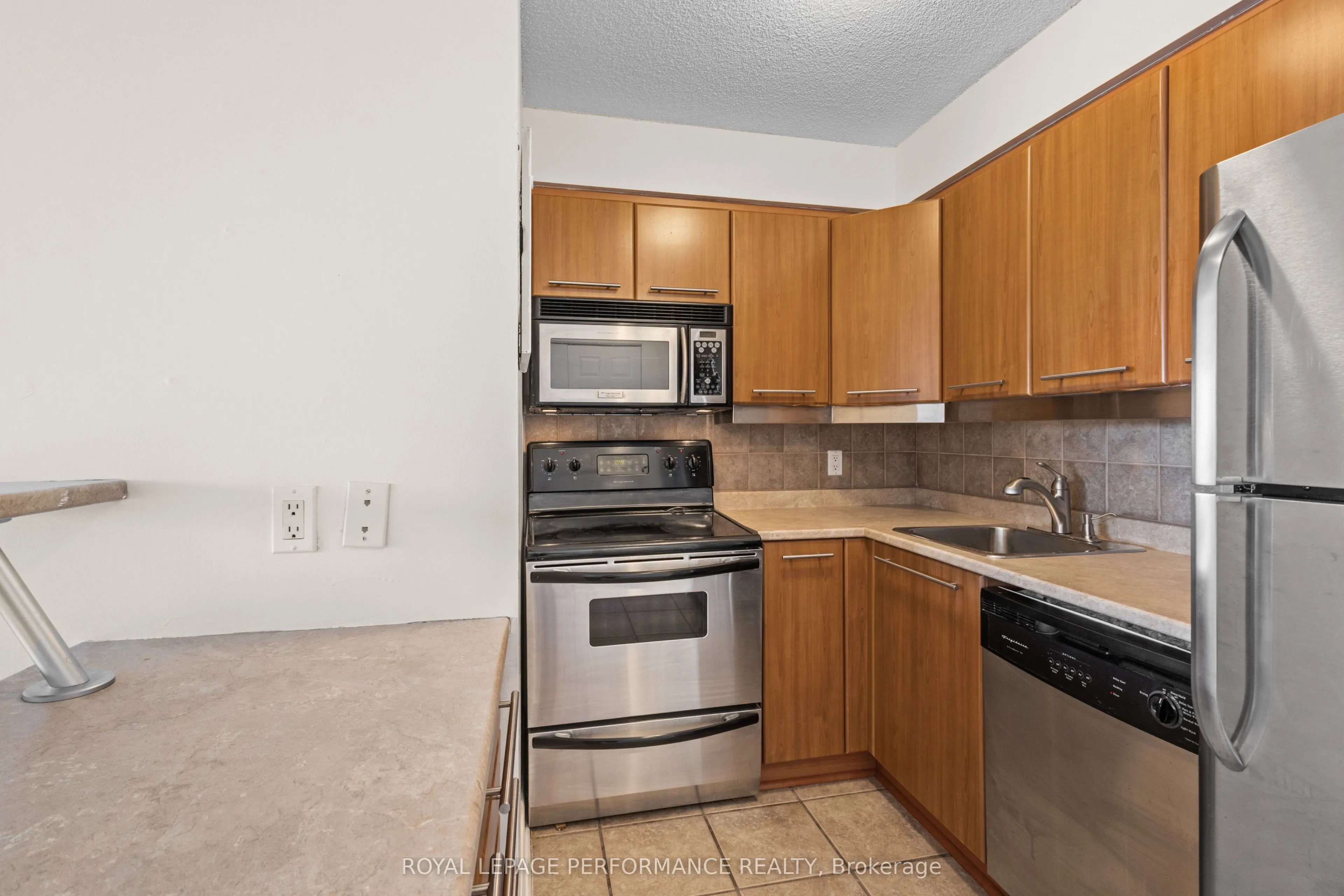 225 Alvin Road #609