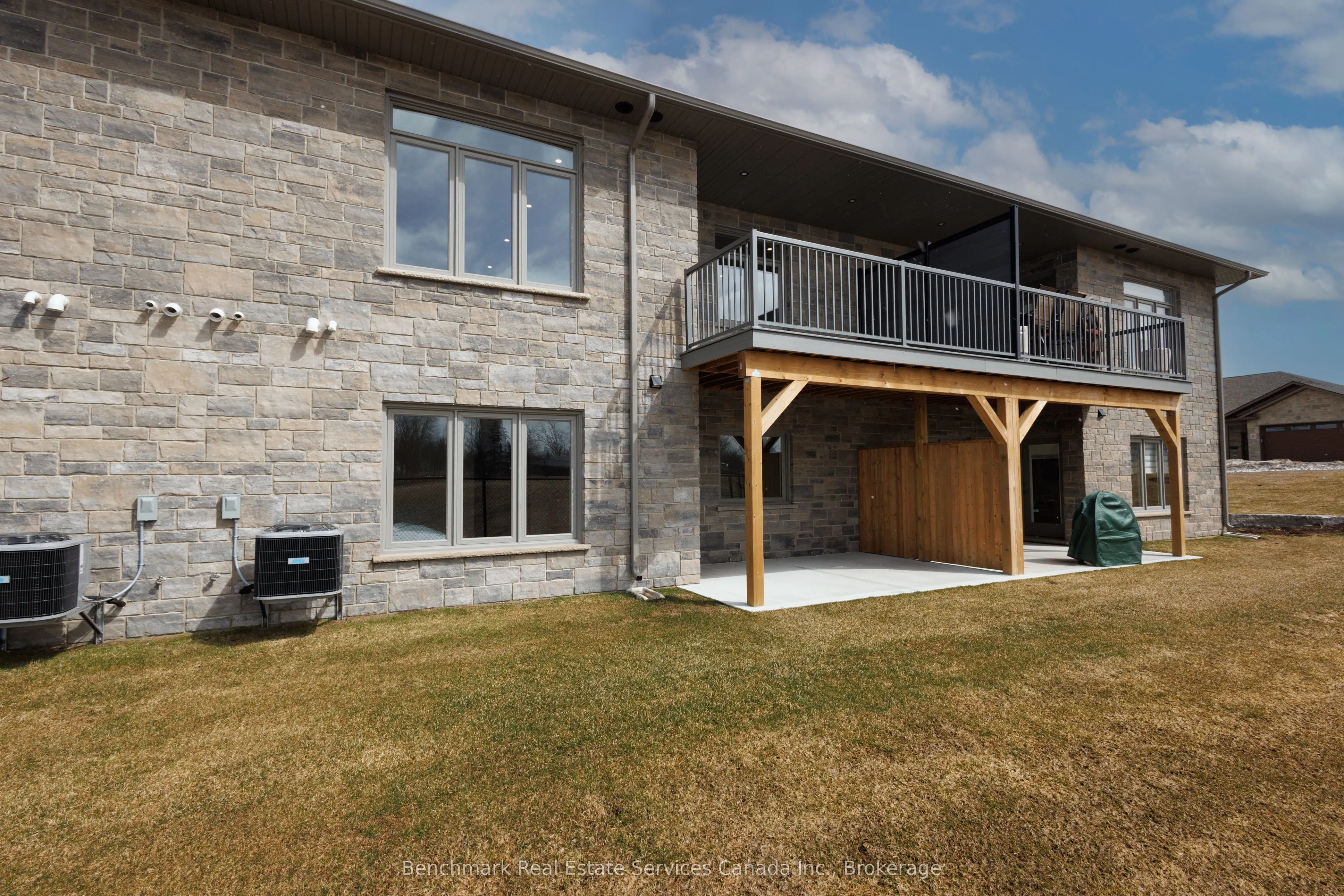 64 Cavalier Crescent #64