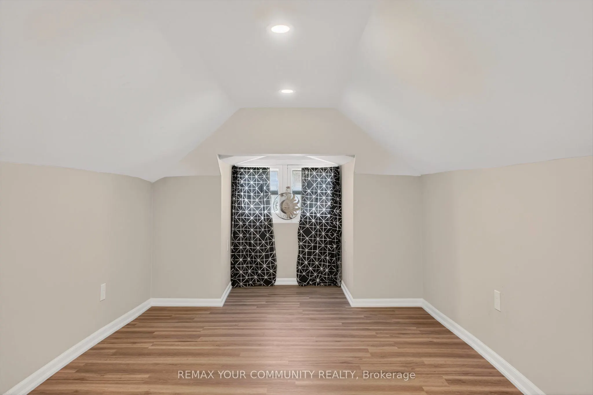 426 Wolsely Street