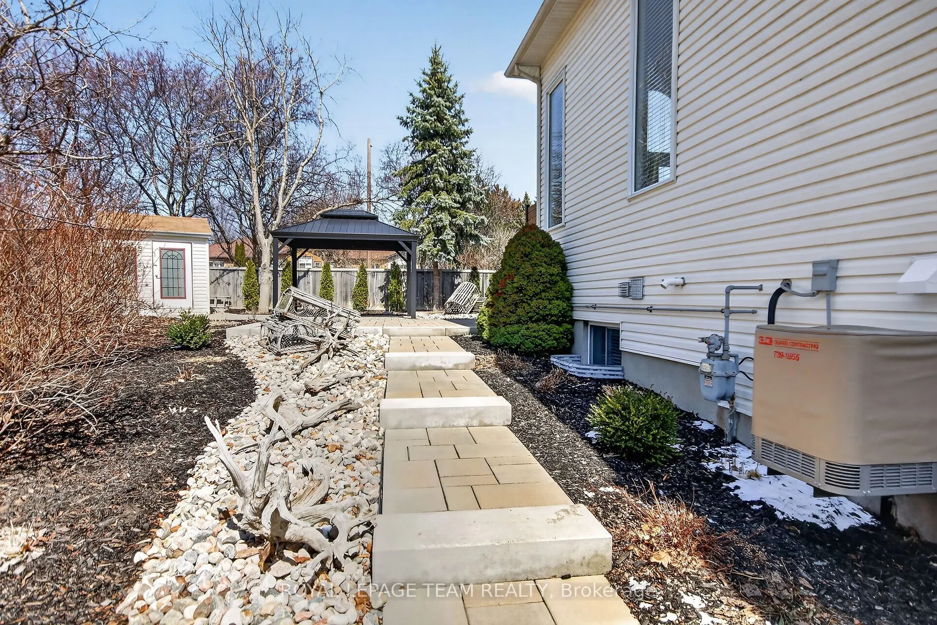 124 Macassa Circle