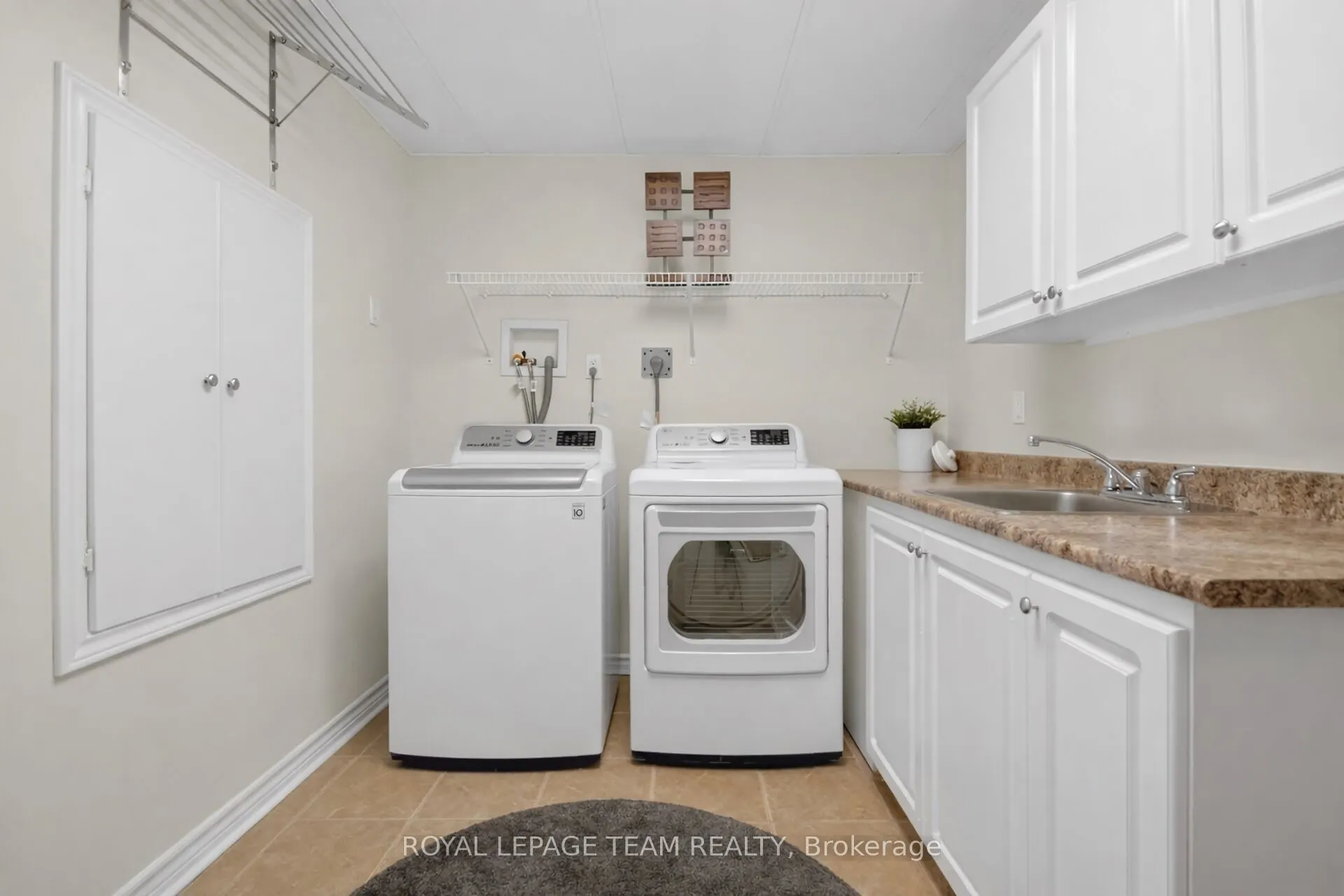 124 Macassa Circle
