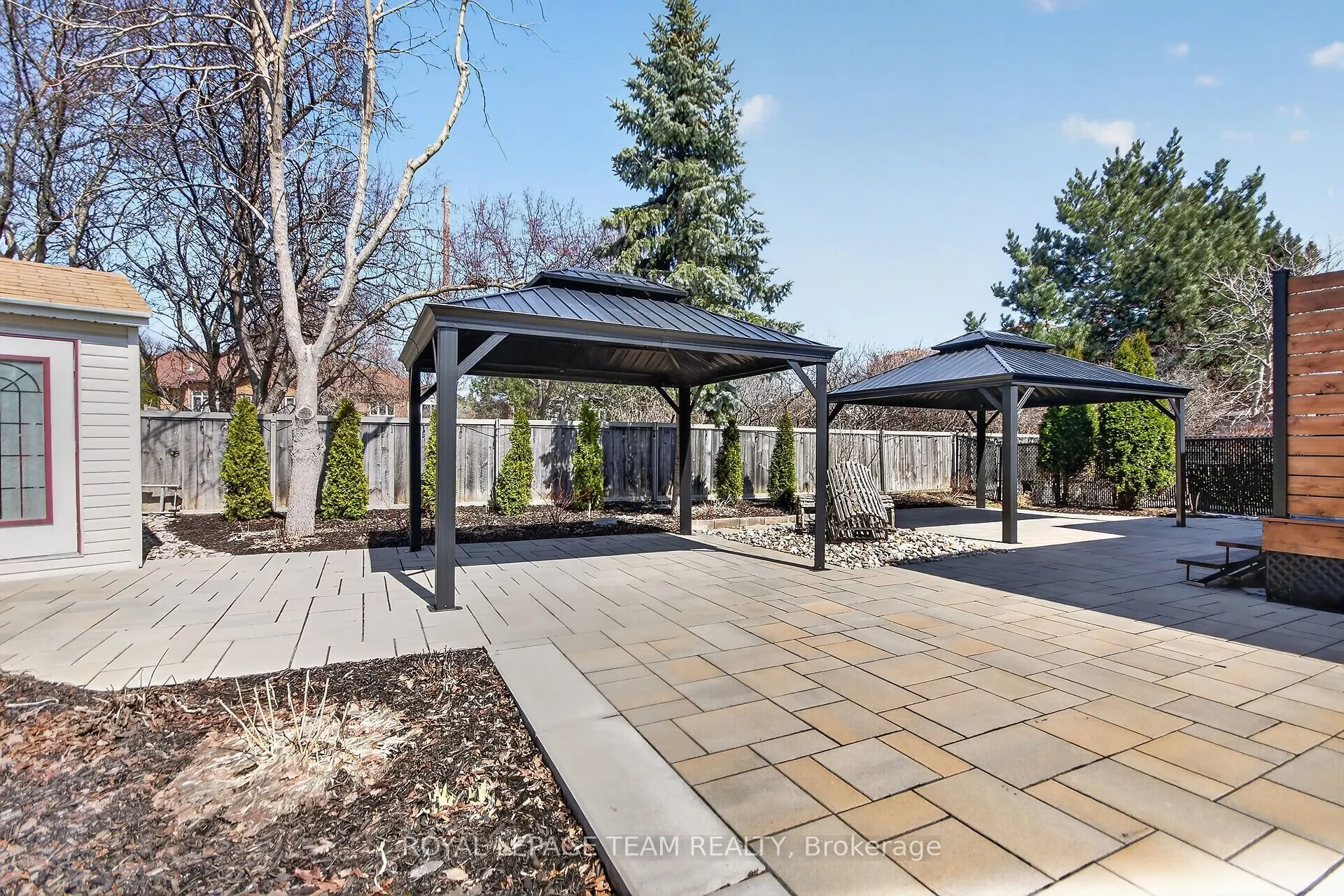 124 Macassa Circle