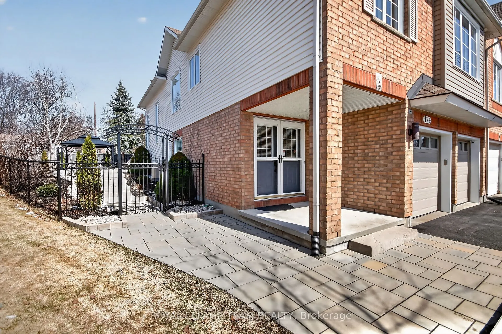 124 Macassa Circle