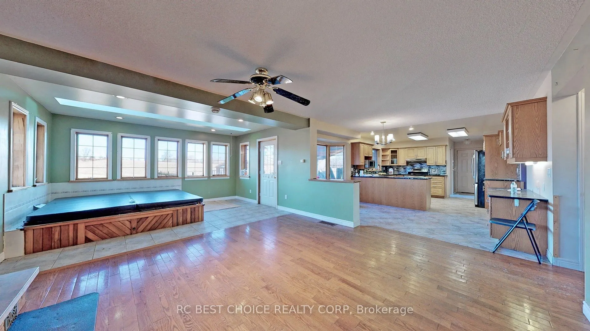 571 Hickory Beach Road