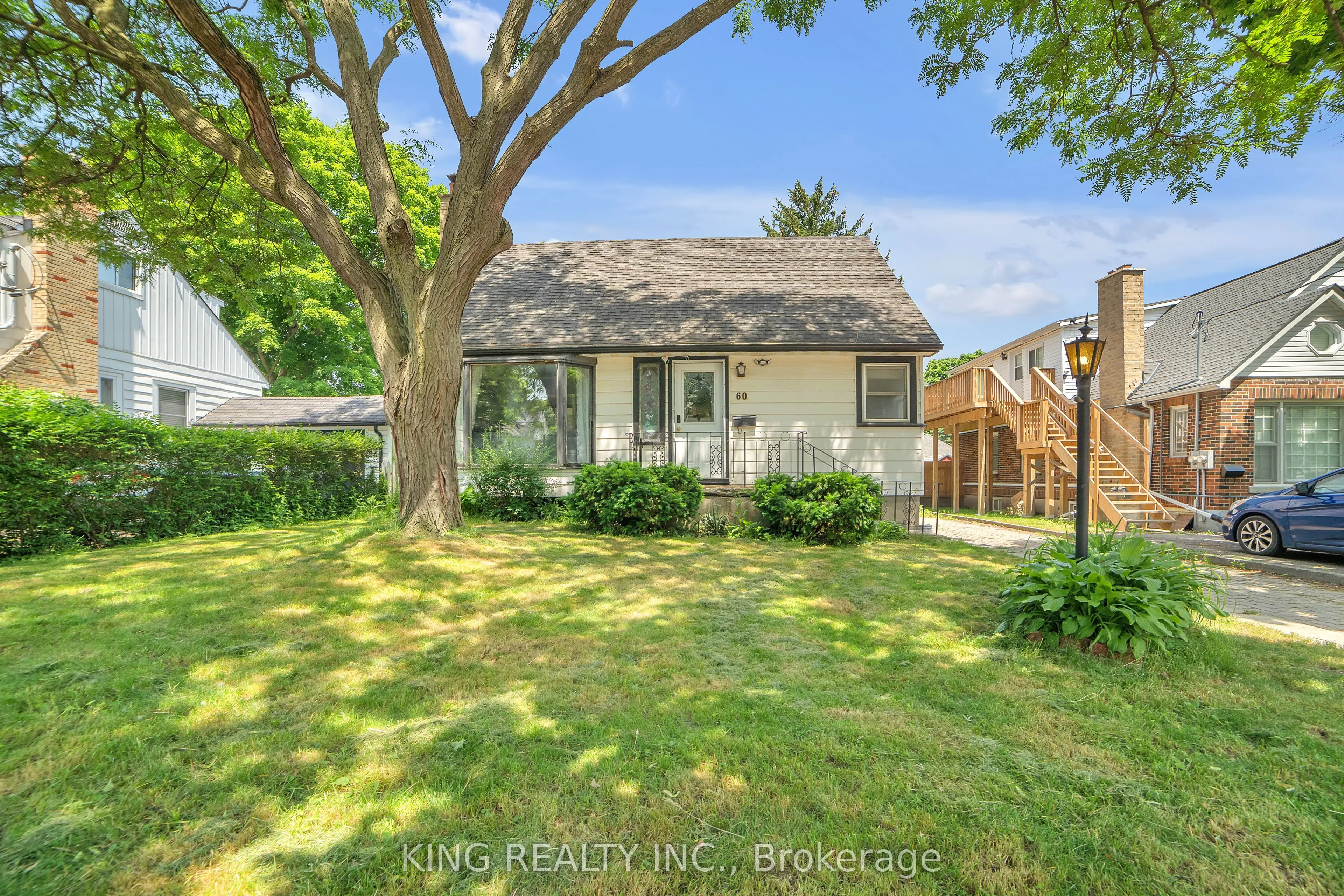 60 Eastman Avenue
