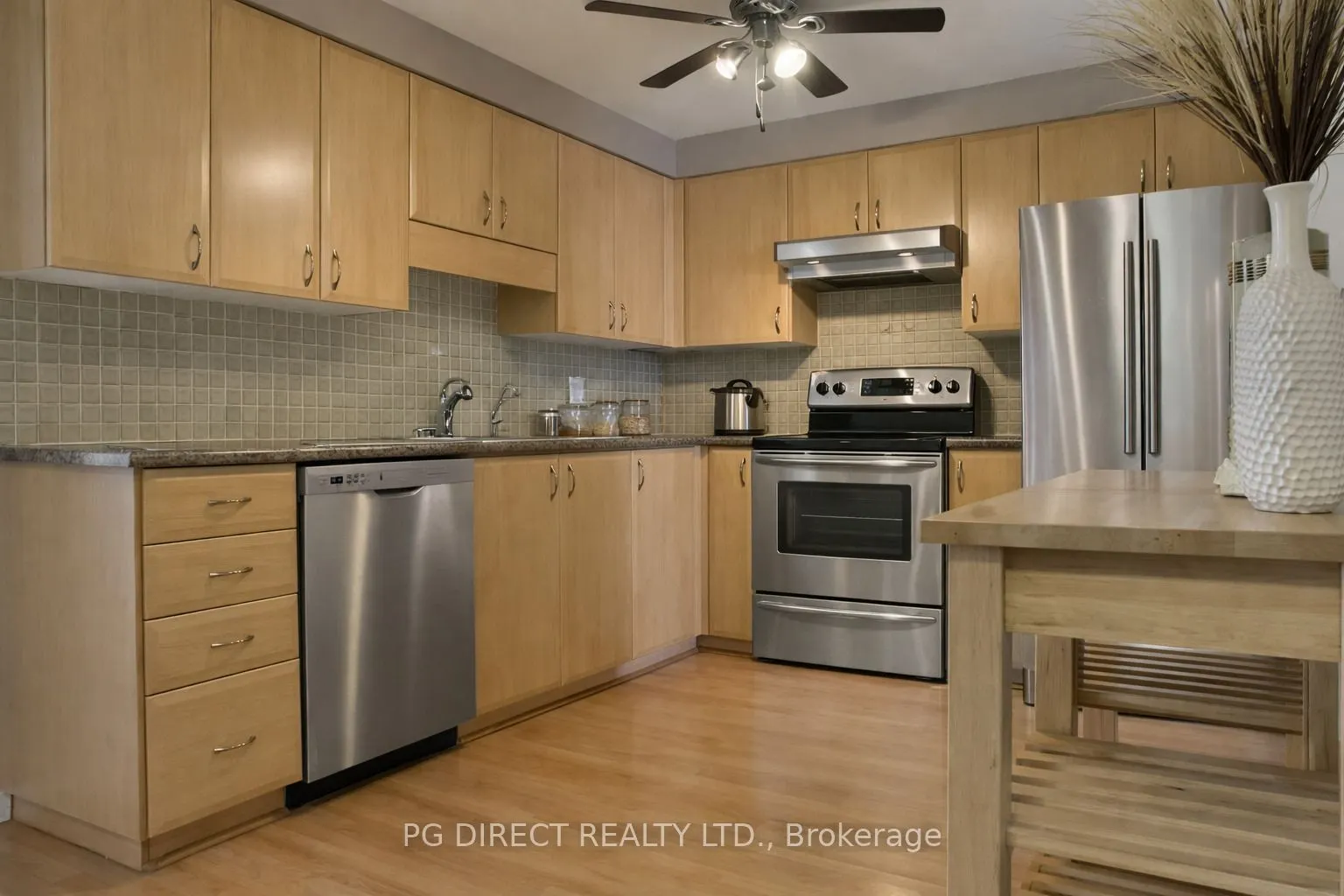 100 Foxglove Crescent