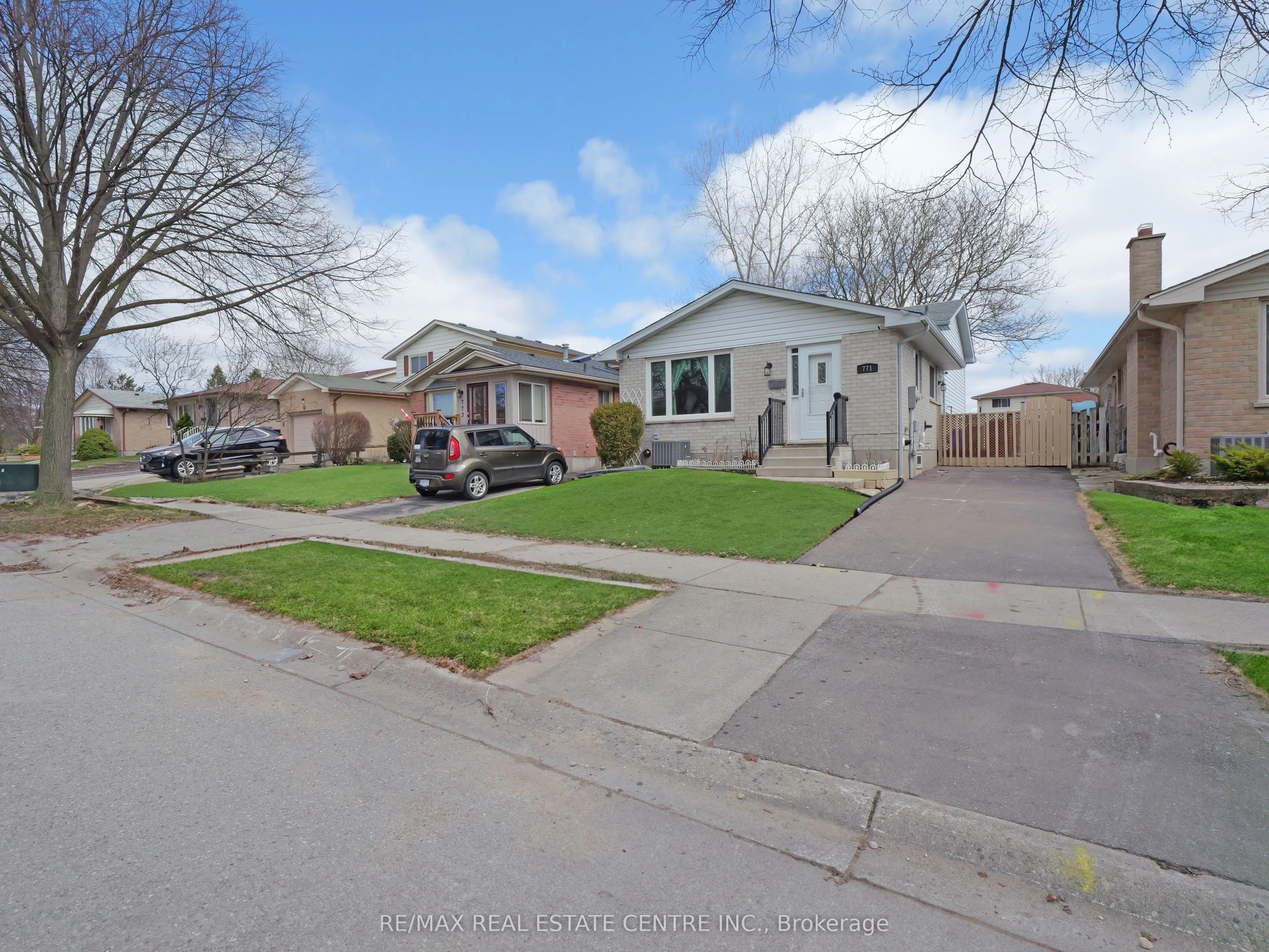 771 Monsarrat Avenue