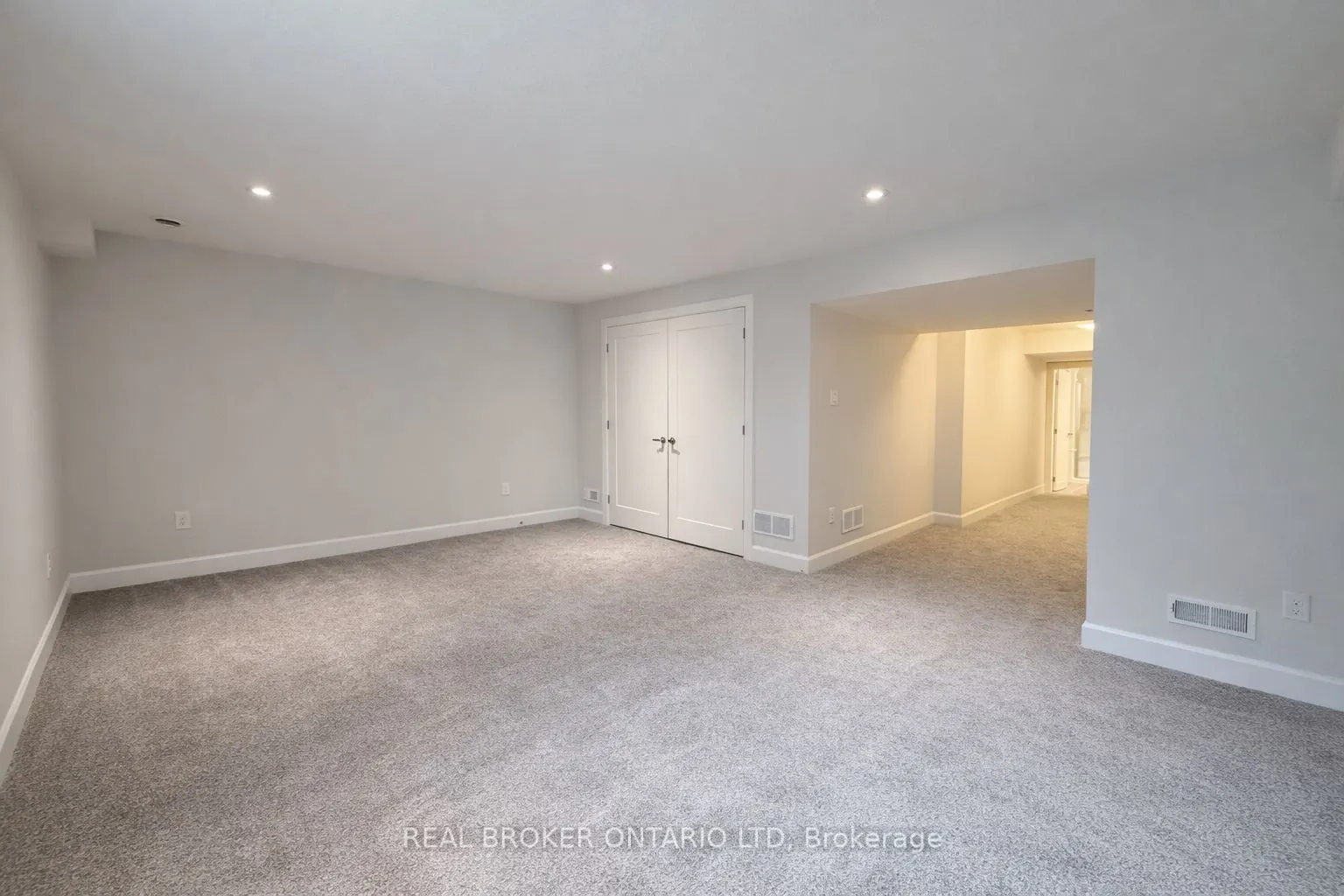 499 Sophia Crescent #32
