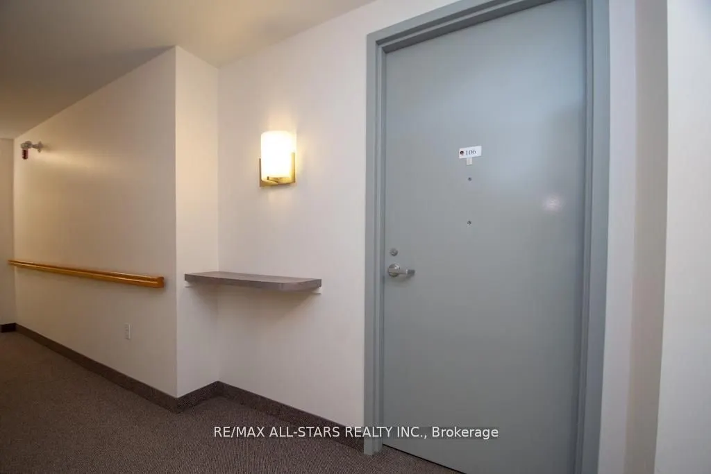 8 Huron Street #106