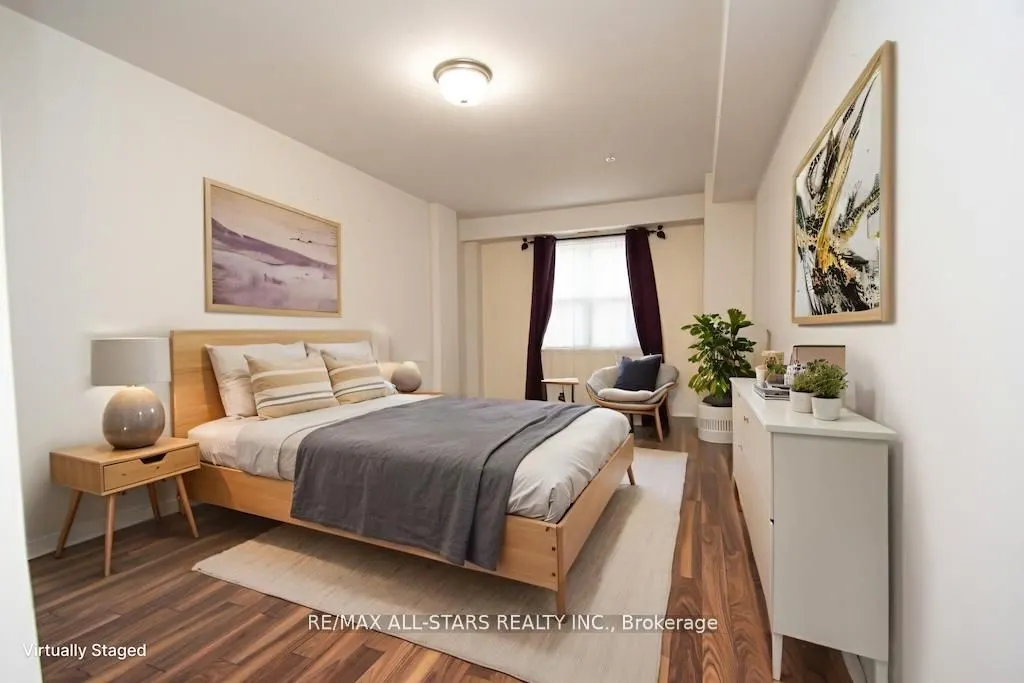 8 Huron Street #106