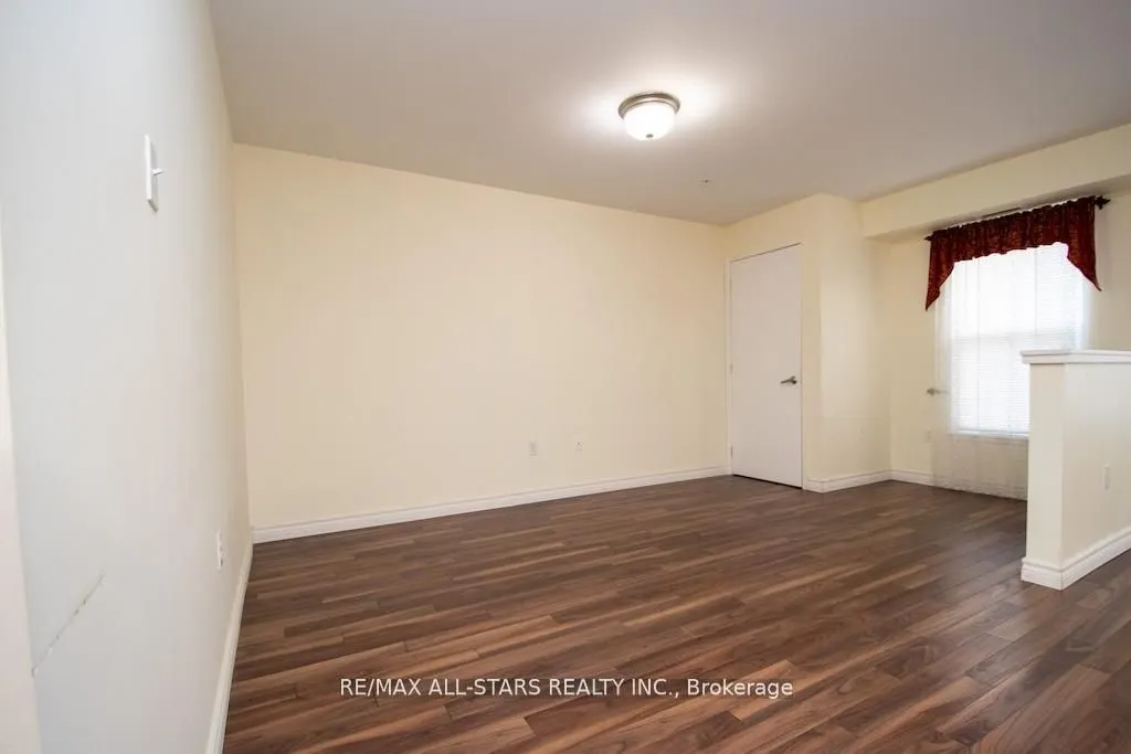 8 Huron Street #106