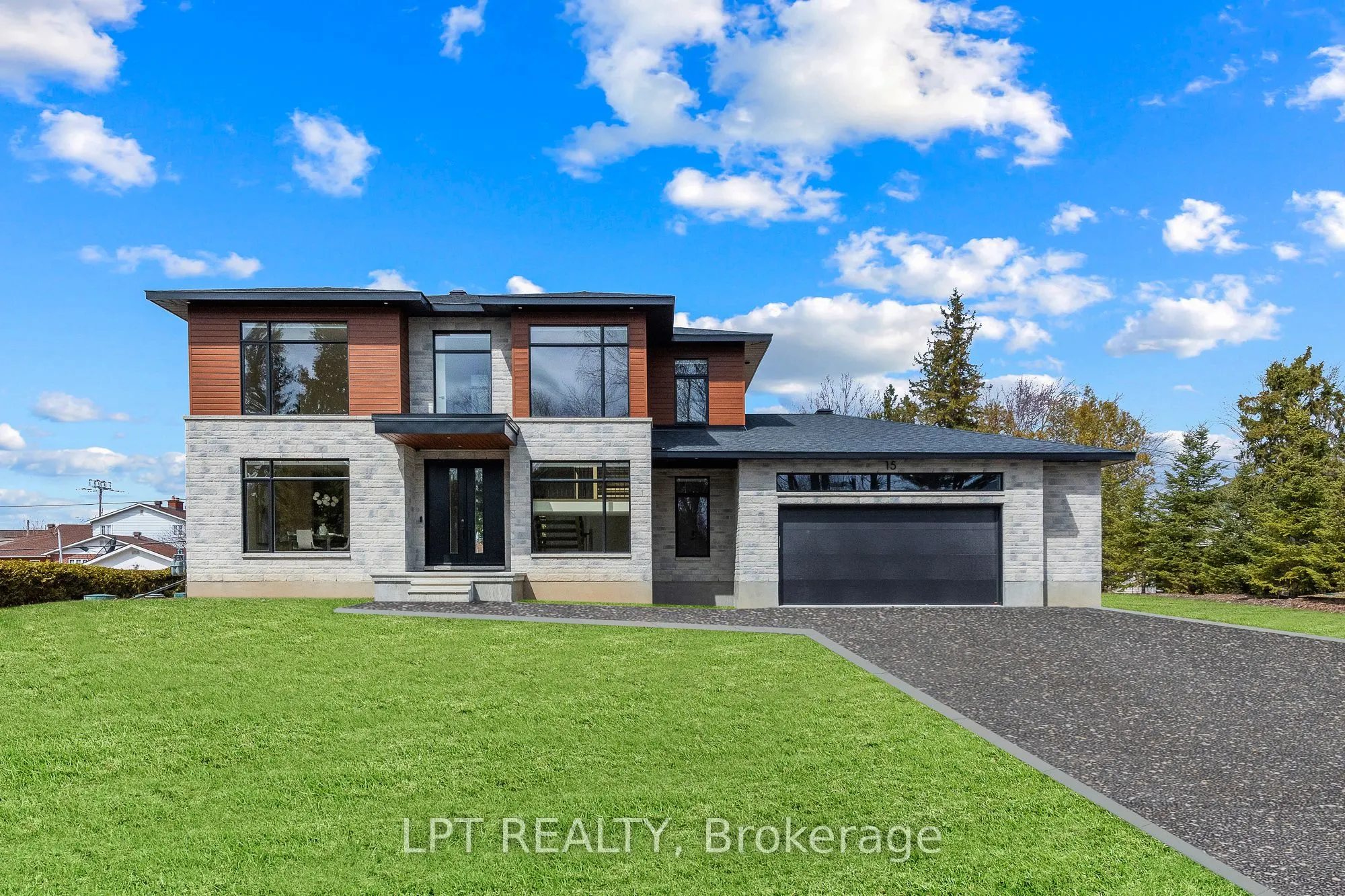 15 Briggs Avenue