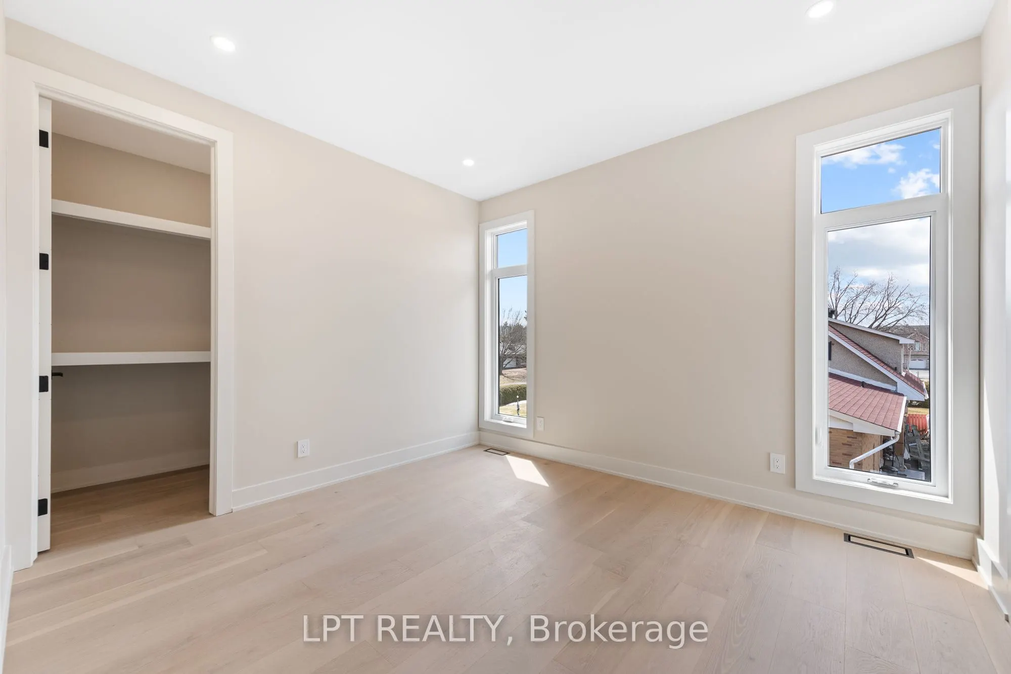 15 Briggs Avenue