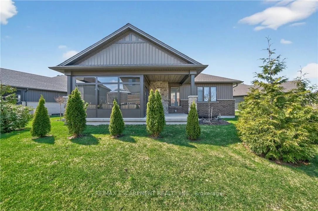 24 Craddock Boulevard #23