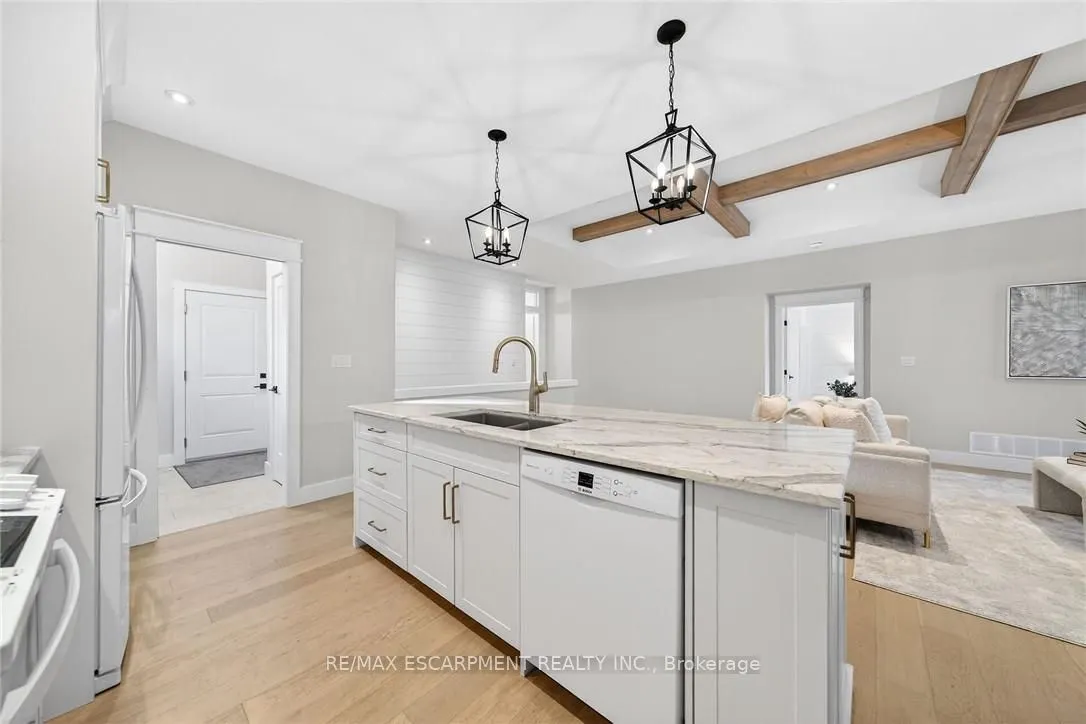 24 Craddock Boulevard #23