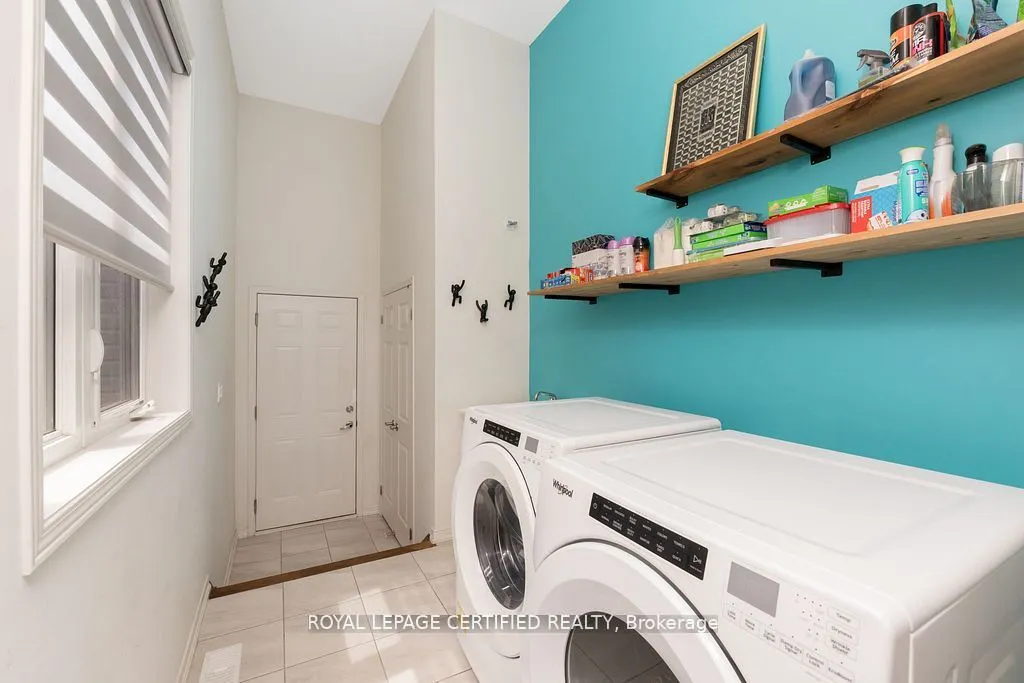 25 Elliot Street E #2