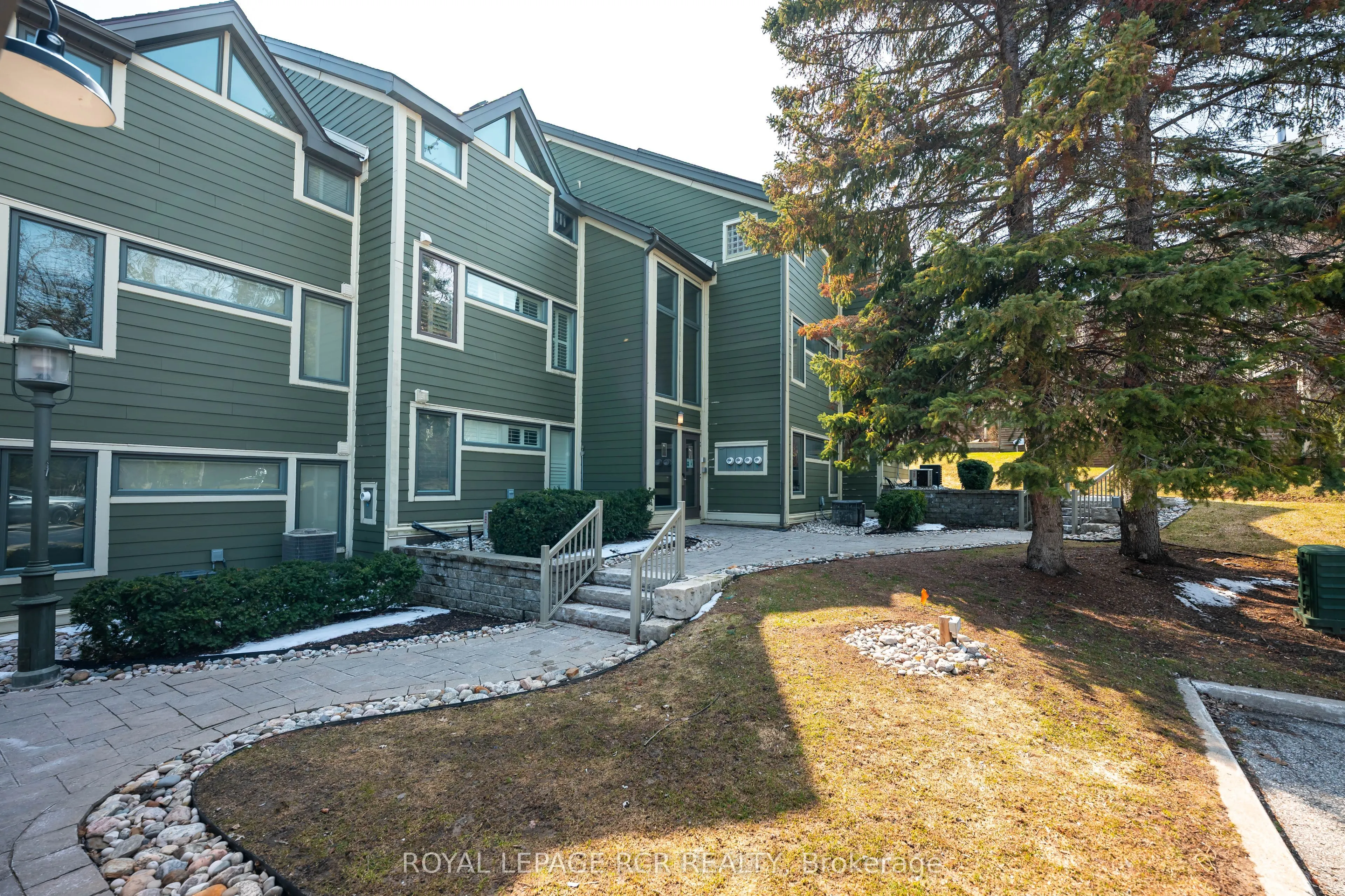 796404 Grey Road 19 #109