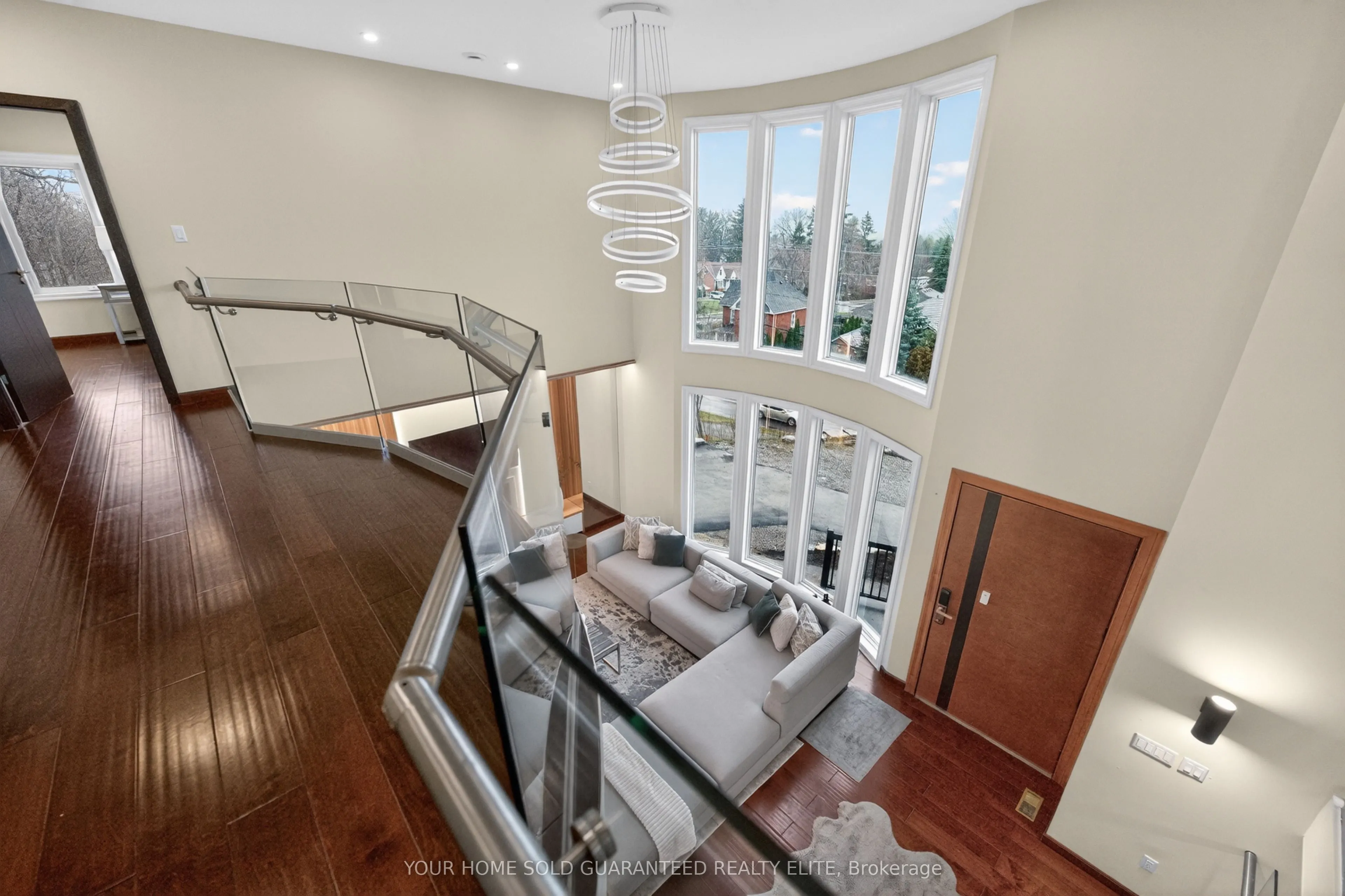 237B Main Street W